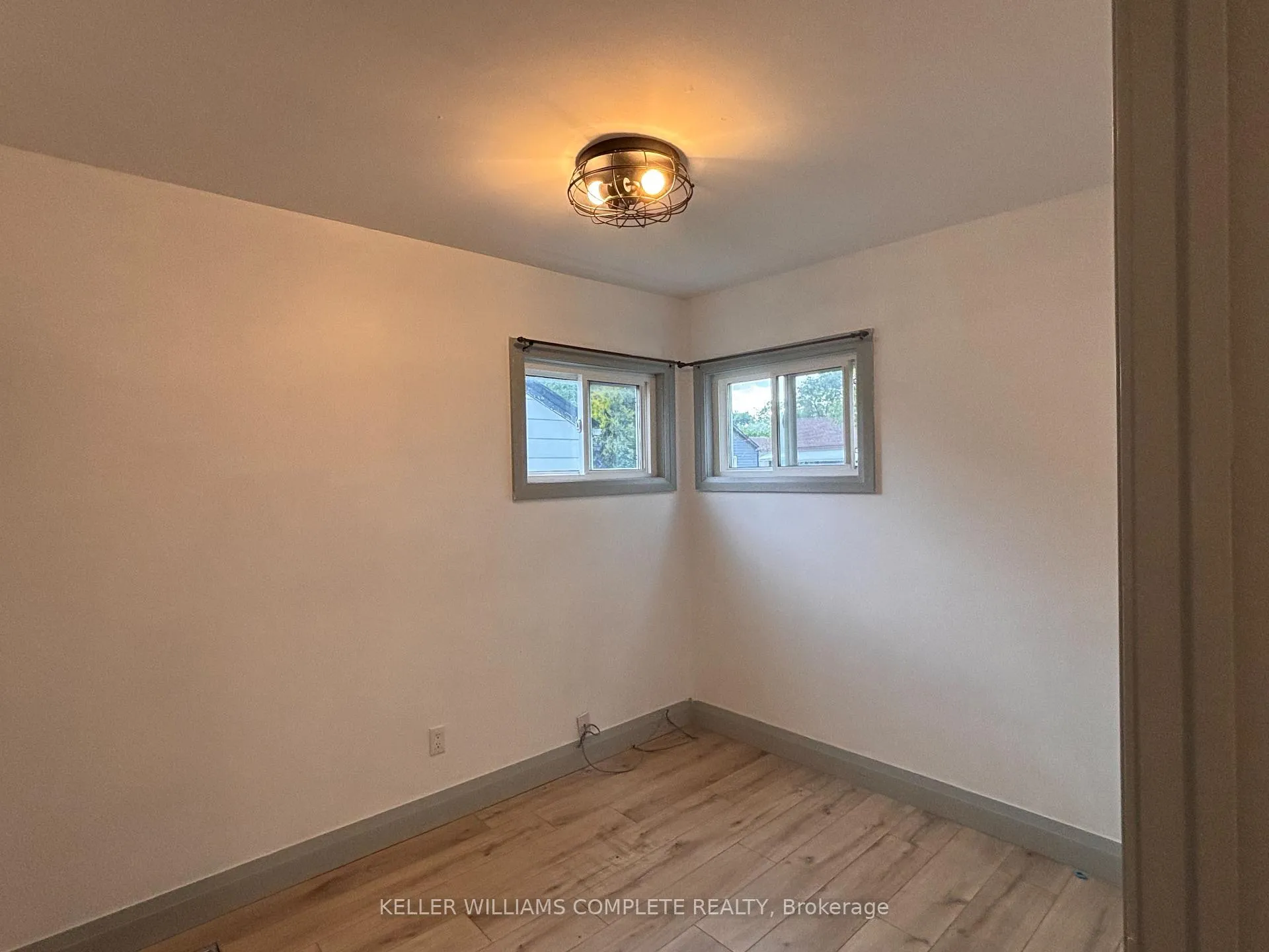 Photo 7 of Unit UPPER, 14 Elmwood Avenue, St. Catharines, E. Chester — HOMEH