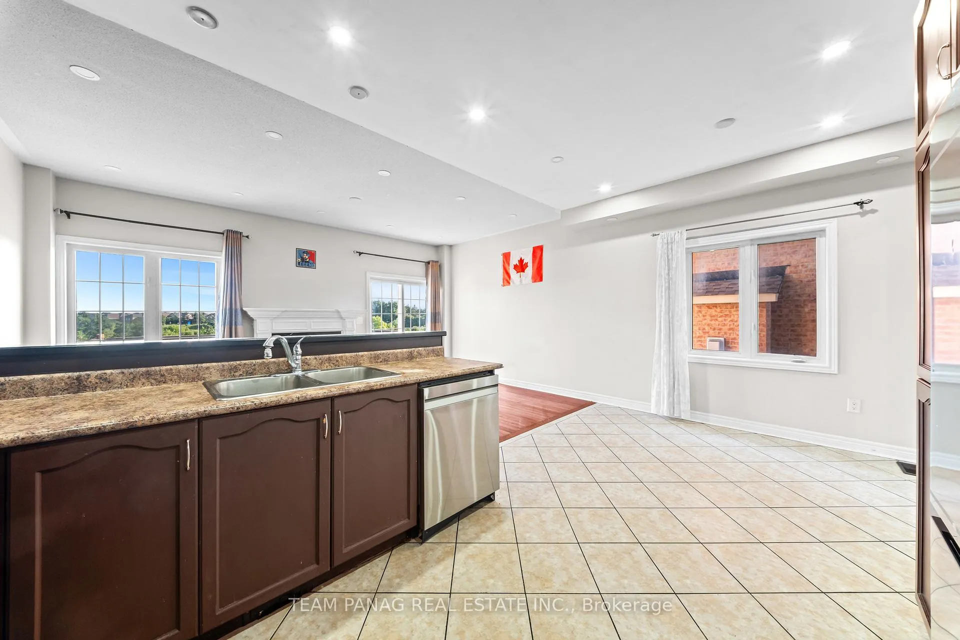 Photo 15 of 54 Clearfield Drive, Brampton, Bram East — HOMEH