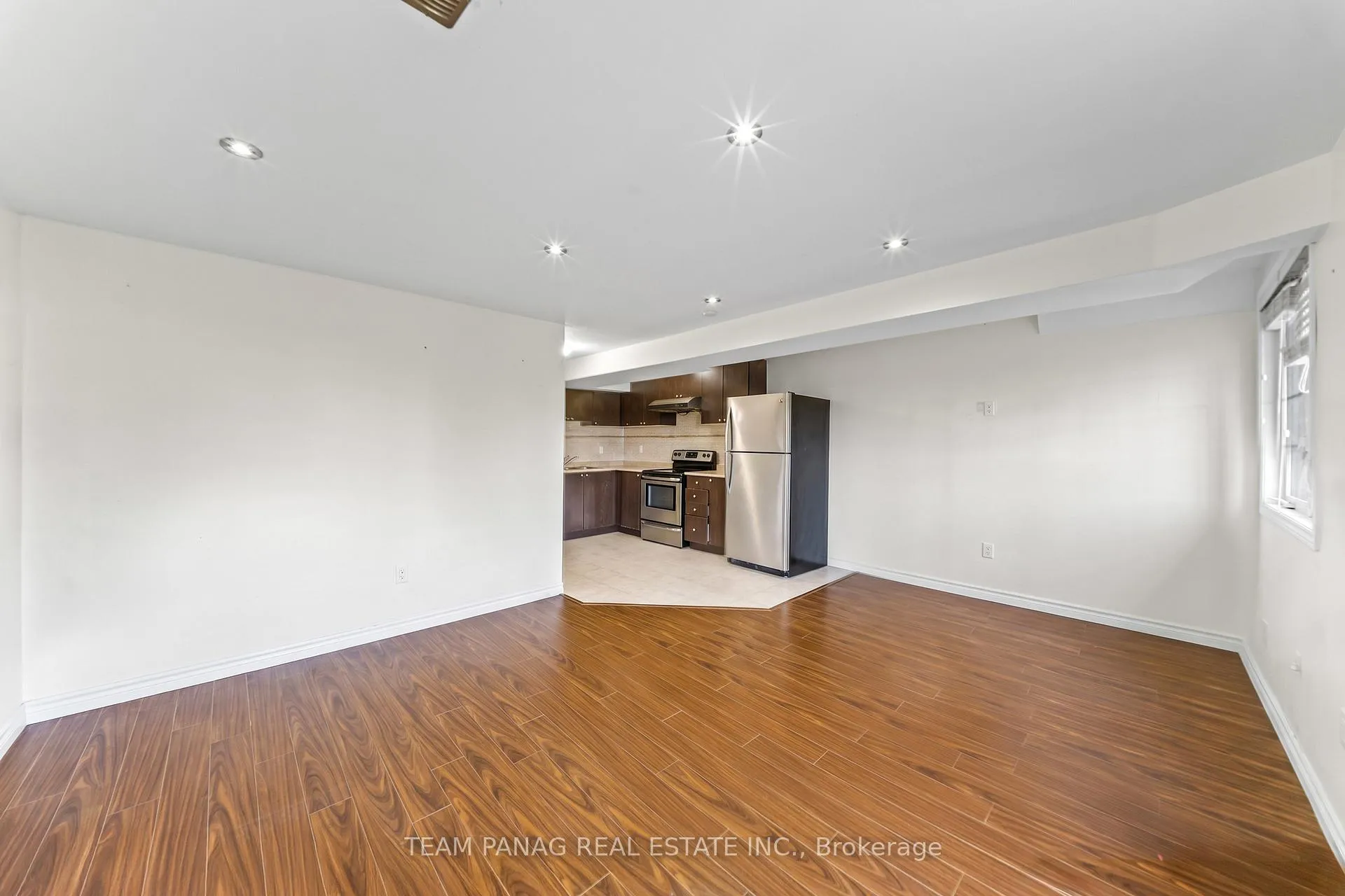 Photo 39 of 54 Clearfield Drive, Brampton, Bram East — HOMEH