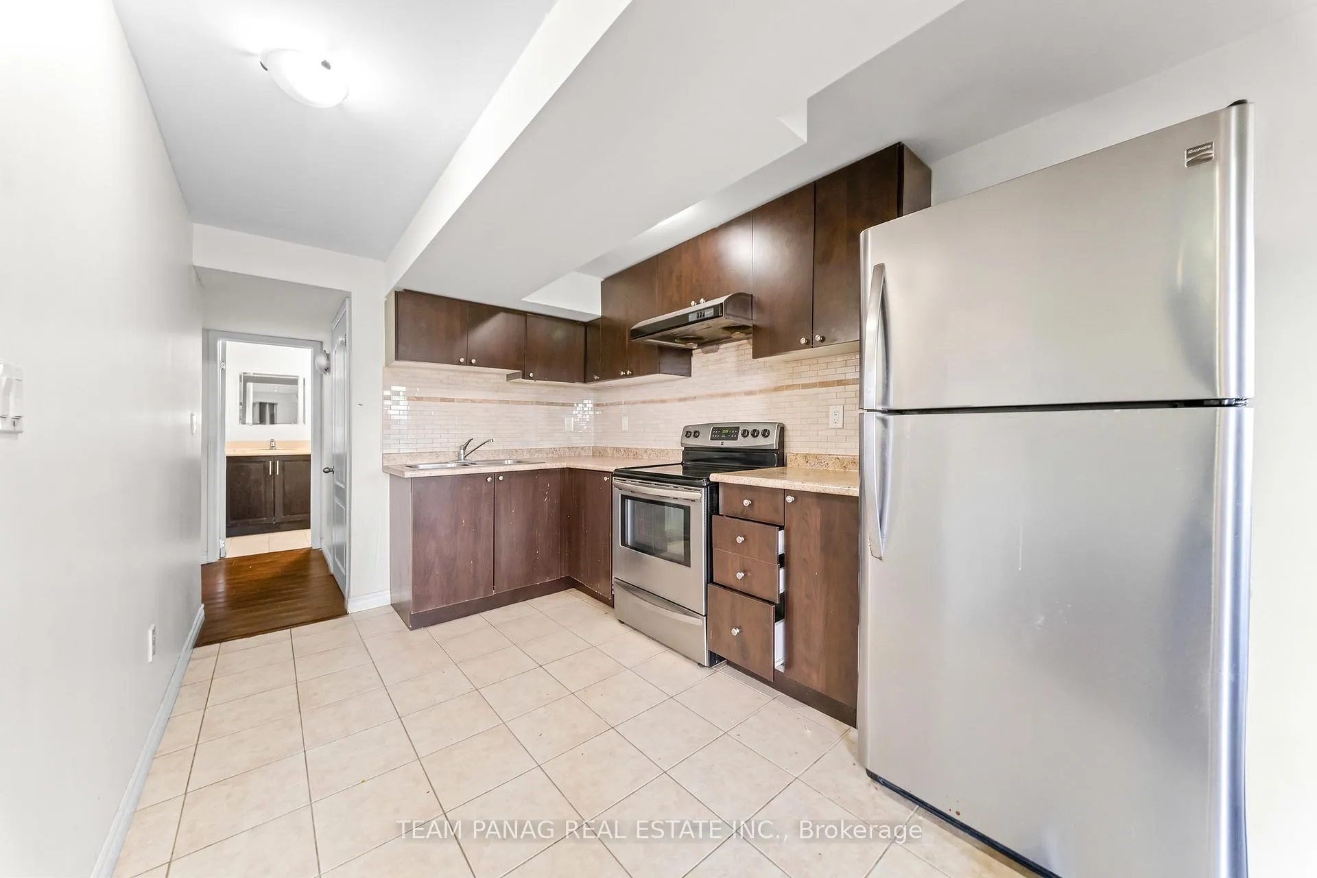 Photo 40 of 54 Clearfield Drive, Brampton, Bram East — HOMEH