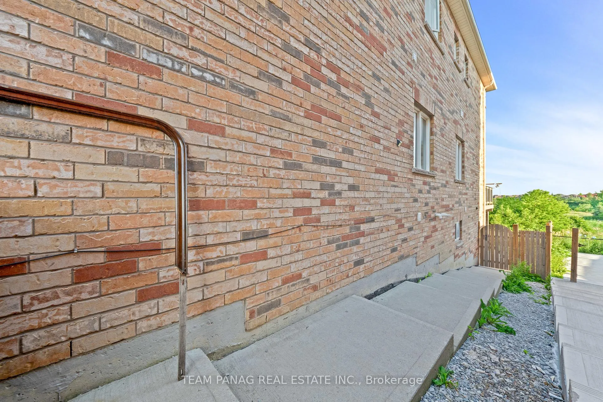 Photo 47 of 54 Clearfield Drive, Brampton, Bram East — HOMEH
