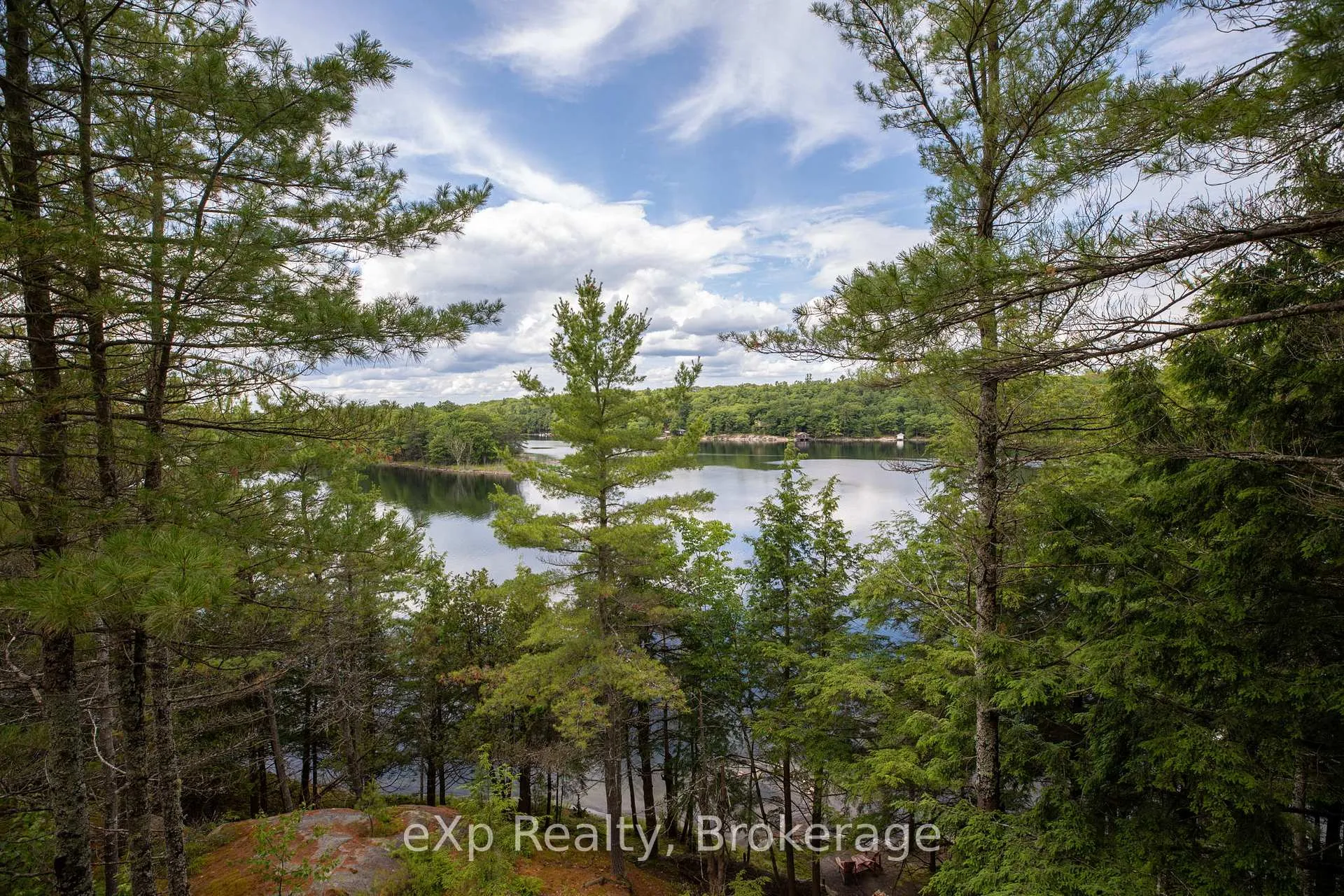 Photo 5 of 27 WA Loon Bay, Carling — HOMEH