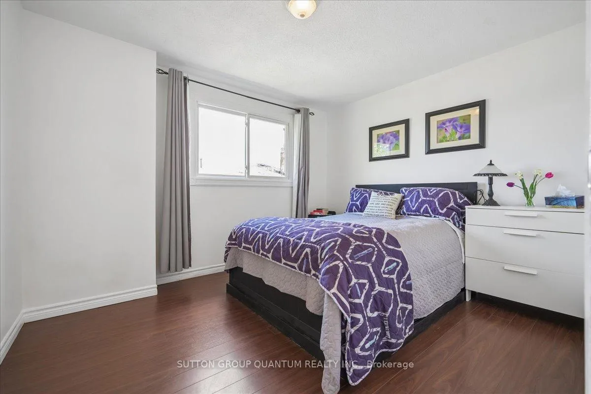 Photo 19 of 16 Salisbury Circle, Brampton, Brampton North — HOMEH