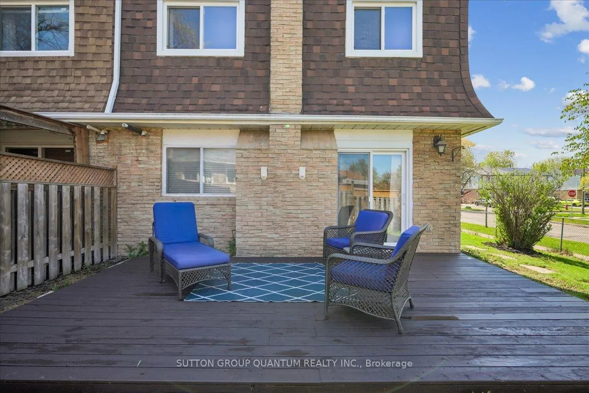 Photo 26 of 16 Salisbury Circle, Brampton, Brampton North — HOMEH