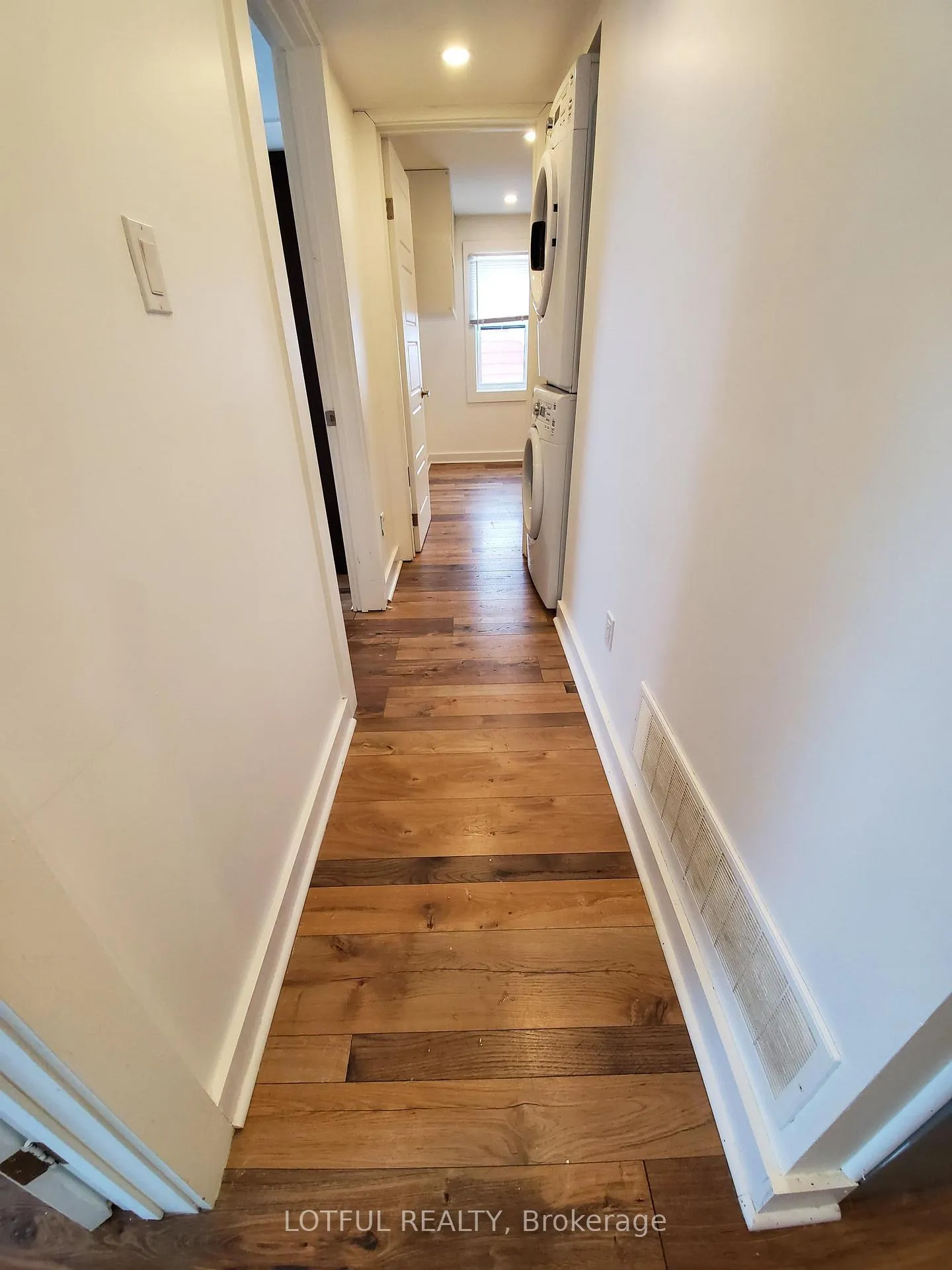 Photo 4 of Unit A, 336 Joffre-Belanger Way, Ottawa, Vanier — HOMEH