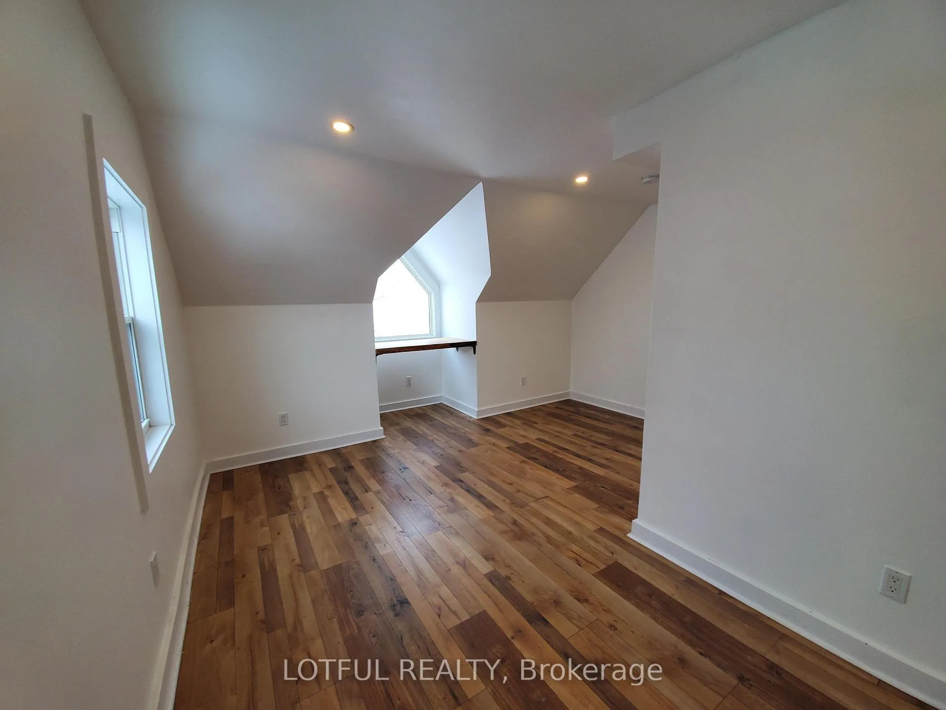 Photo 7 of Unit A, 336 Joffre-Belanger Way, Ottawa, Vanier — HOMEH