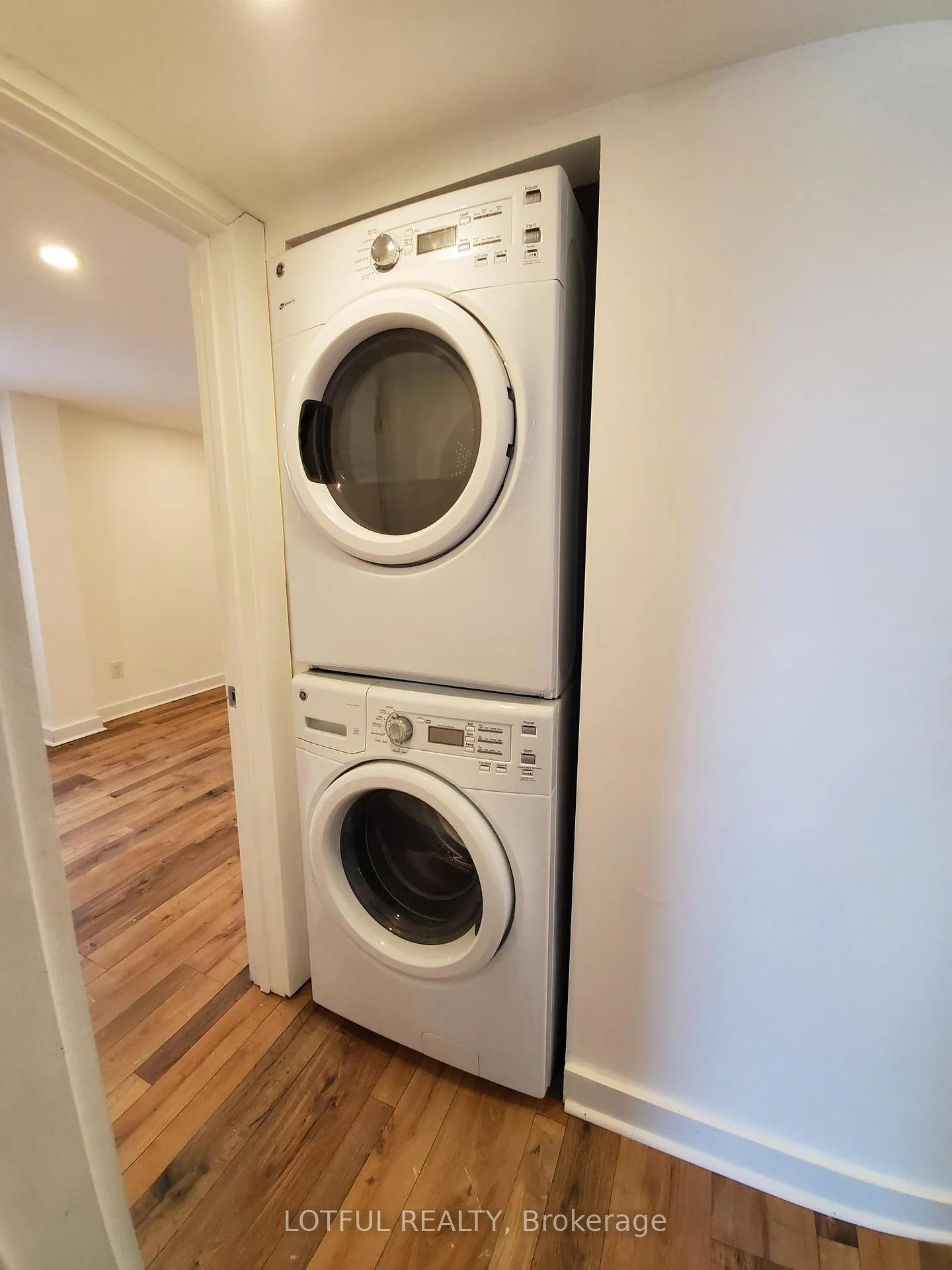 Photo 11 of Unit A, 336 Joffre-Belanger Way, Ottawa, Vanier — HOMEH