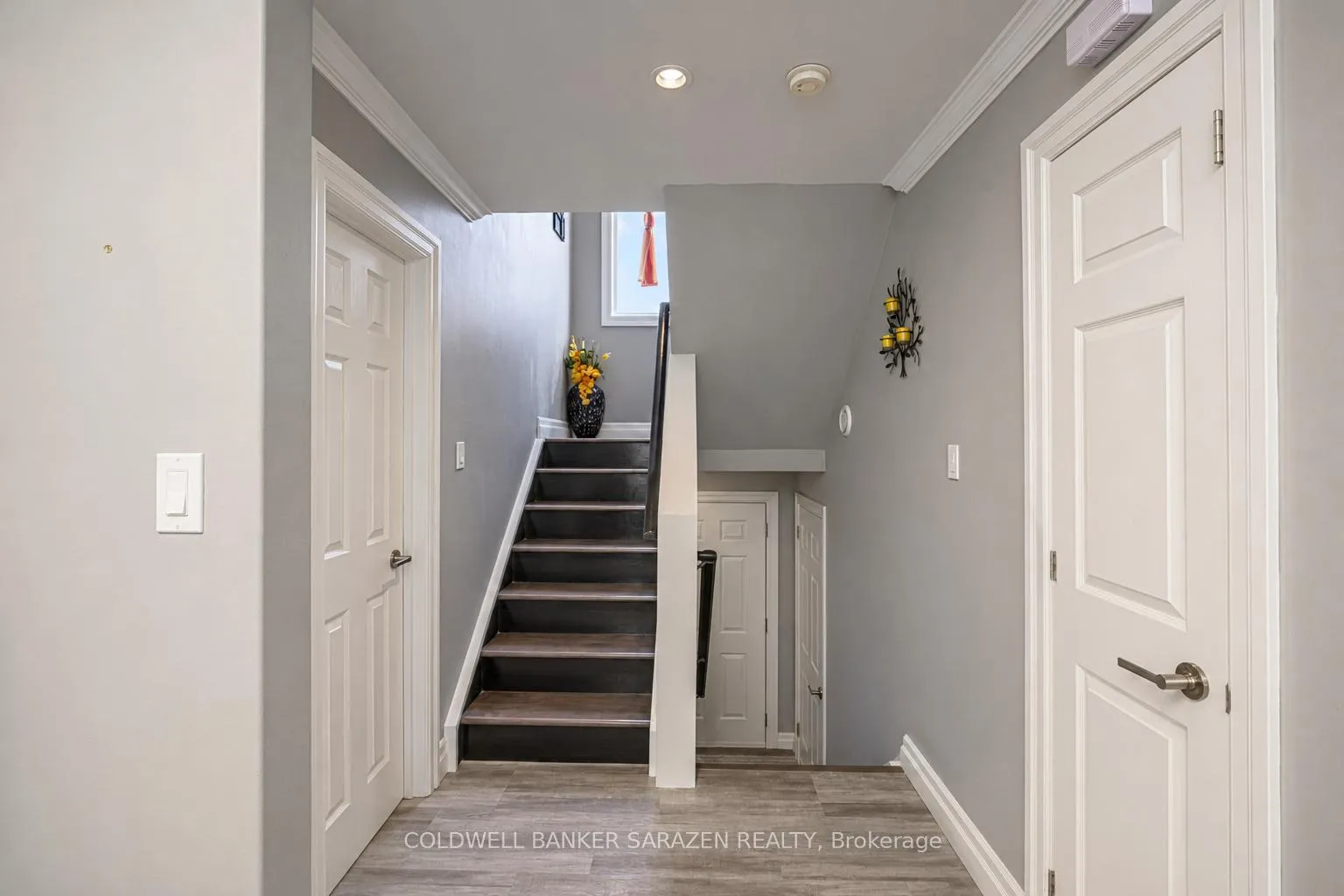 Photo 5 of 818 Eighth Street, Renfrew, Renfrew — HOMEH