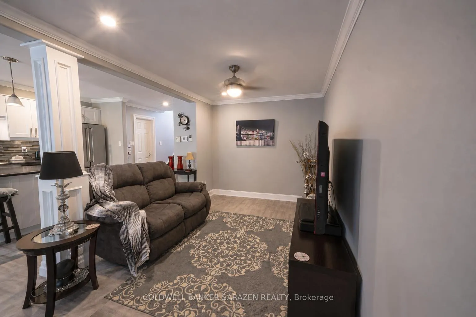 Photo 11 of 818 Eighth Street, Renfrew, Renfrew — HOMEH