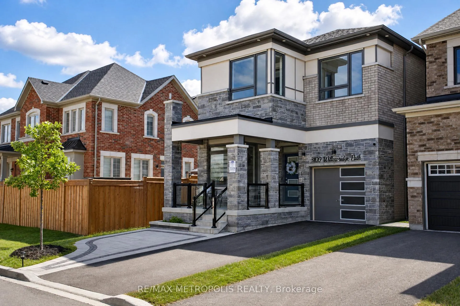 Photo 1 of 3100 Willowridge Path, Pickering, Rural Pickering — HOMEH
