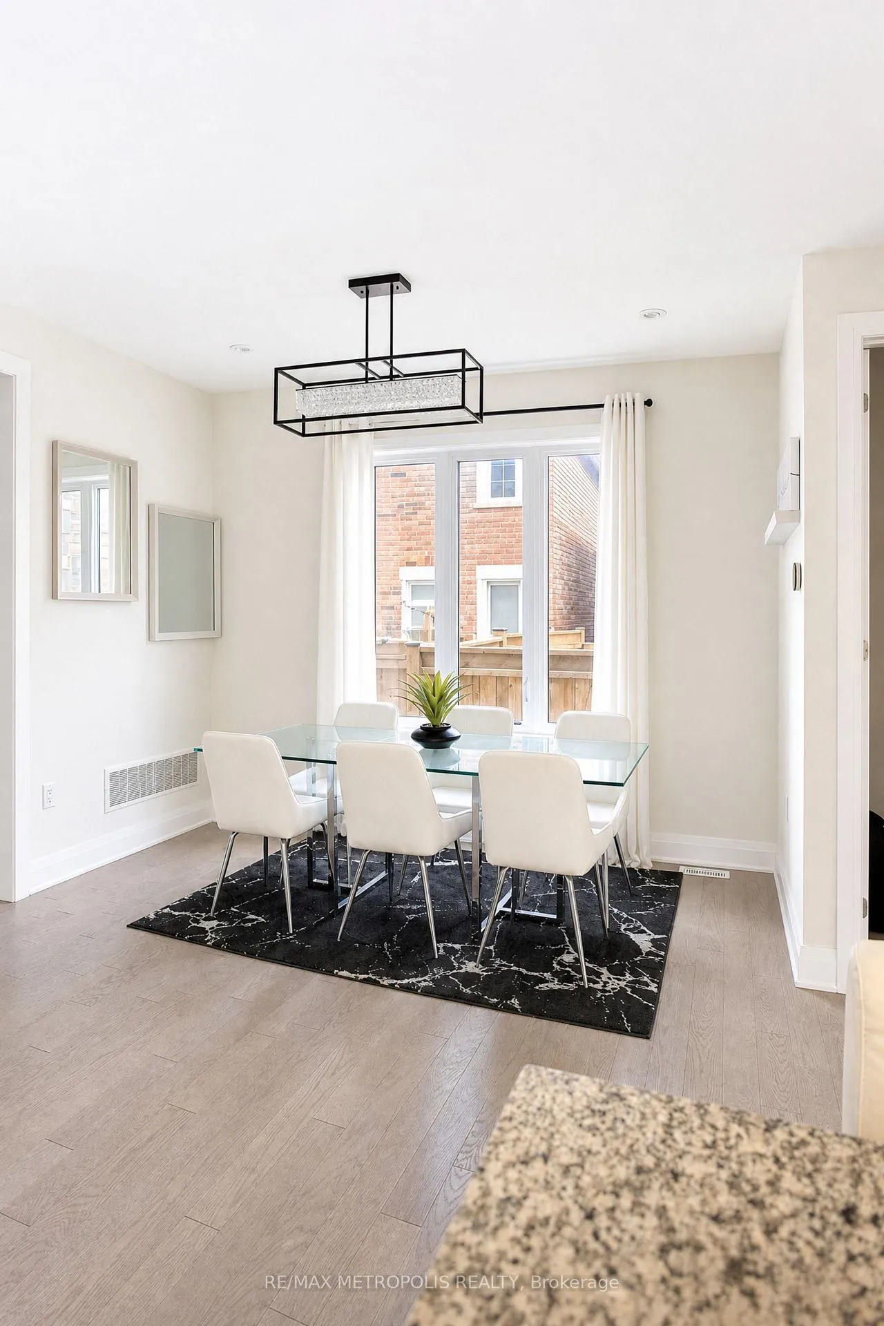 Photo 5 of 3100 Willowridge Path, Pickering, Rural Pickering — HOMEH