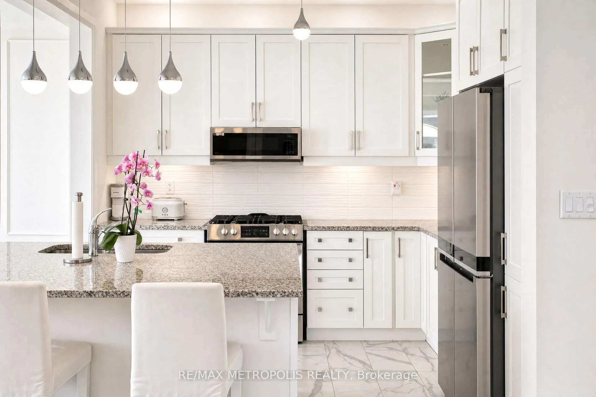 Photo 7 of 3100 Willowridge Path, Pickering, Rural Pickering — HOMEH