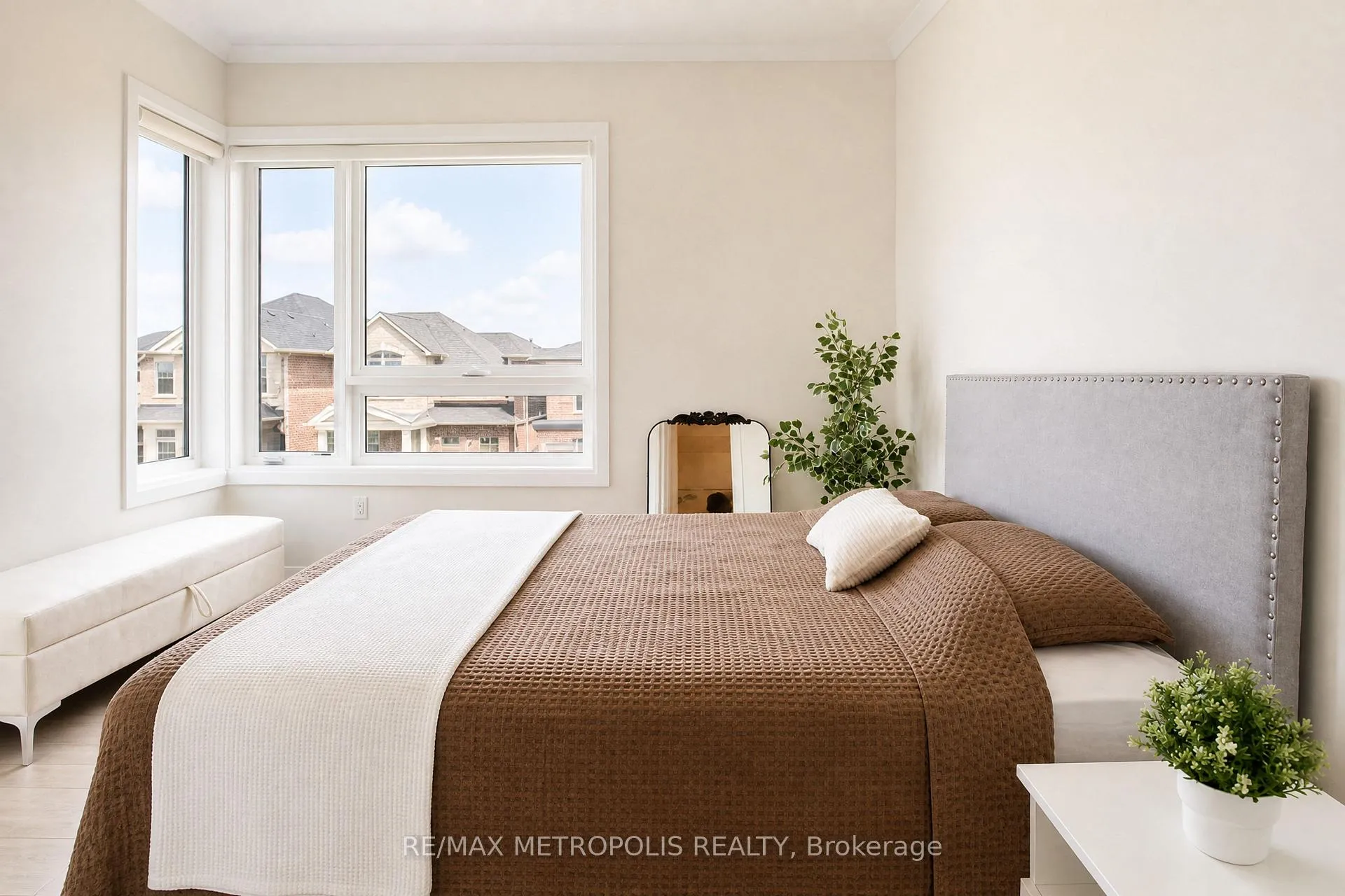 Photo 19 of 3100 Willowridge Path, Pickering, Rural Pickering — HOMEH