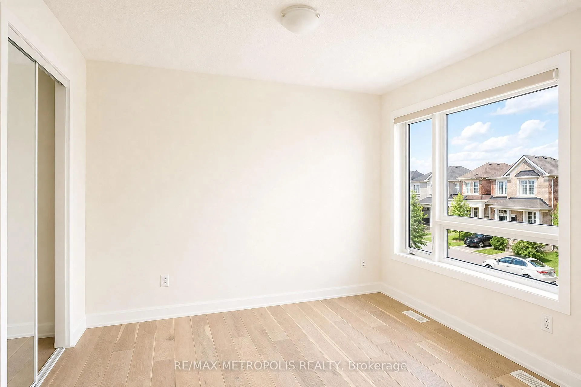 Photo 24 of 3100 Willowridge Path, Pickering, Rural Pickering — HOMEH