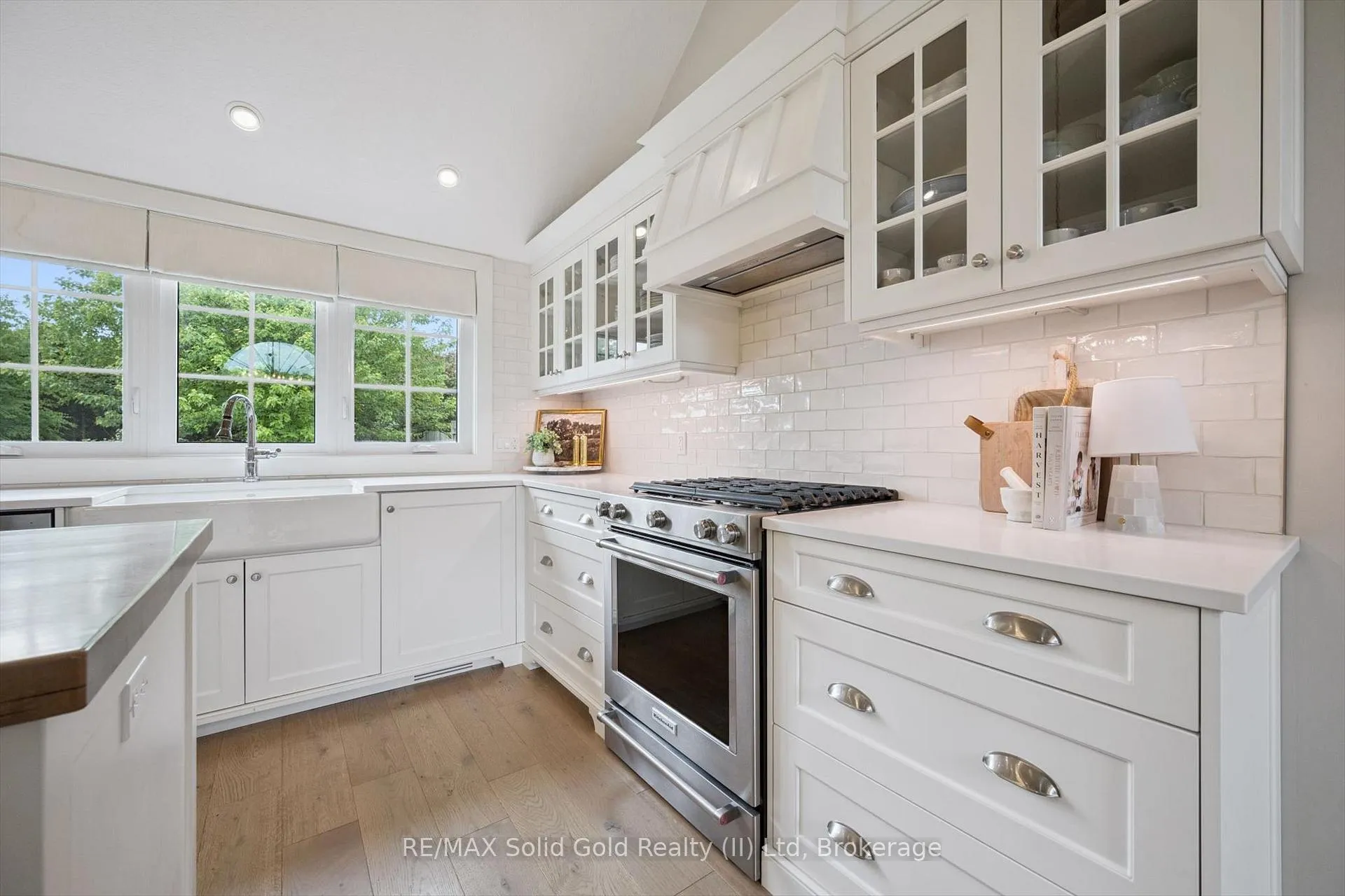 Photo 10 of 622 Westfield Drive, Waterloo — HOMEH