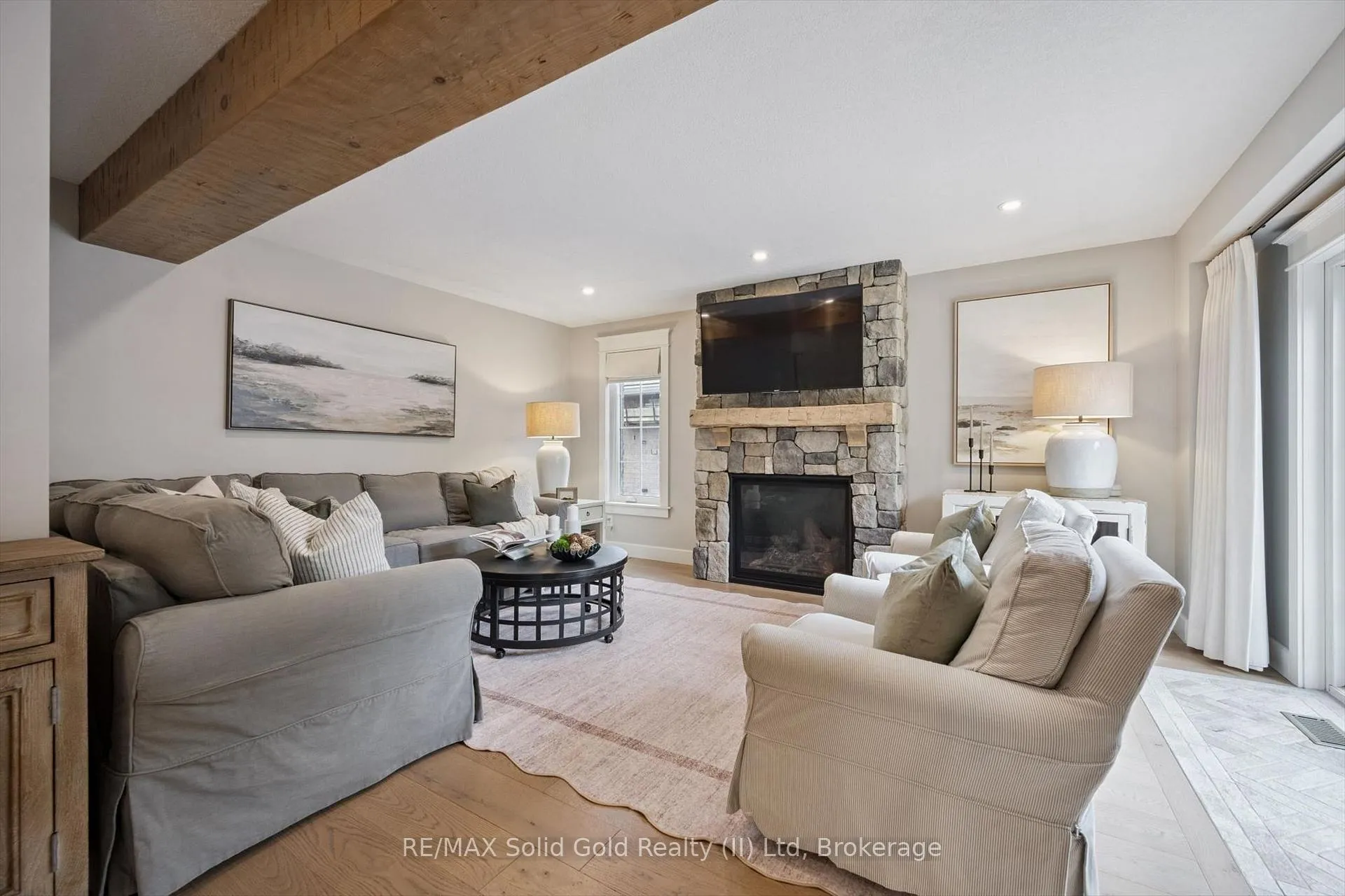 Photo 15 of 622 Westfield Drive, Waterloo — HOMEH