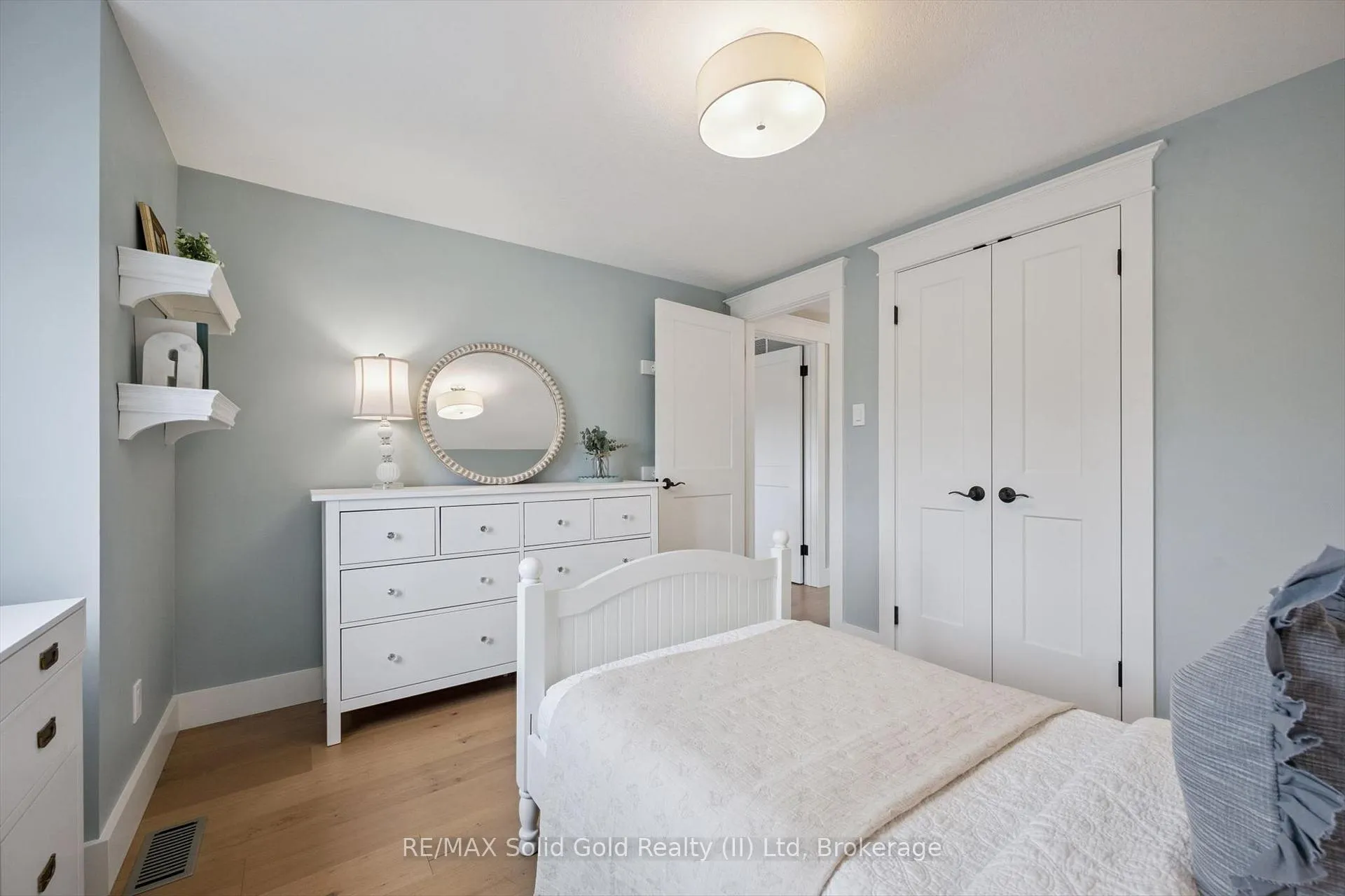 Photo 25 of 622 Westfield Drive, Waterloo — HOMEH
