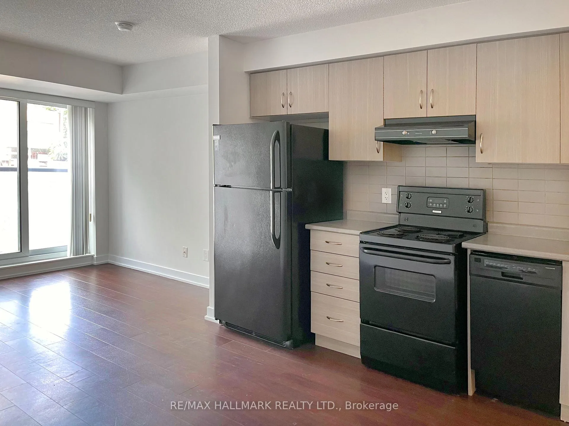 Photo 4 of Unit 1007, 132 Berkeley Street, Toronto, Moss Park — HOMEH