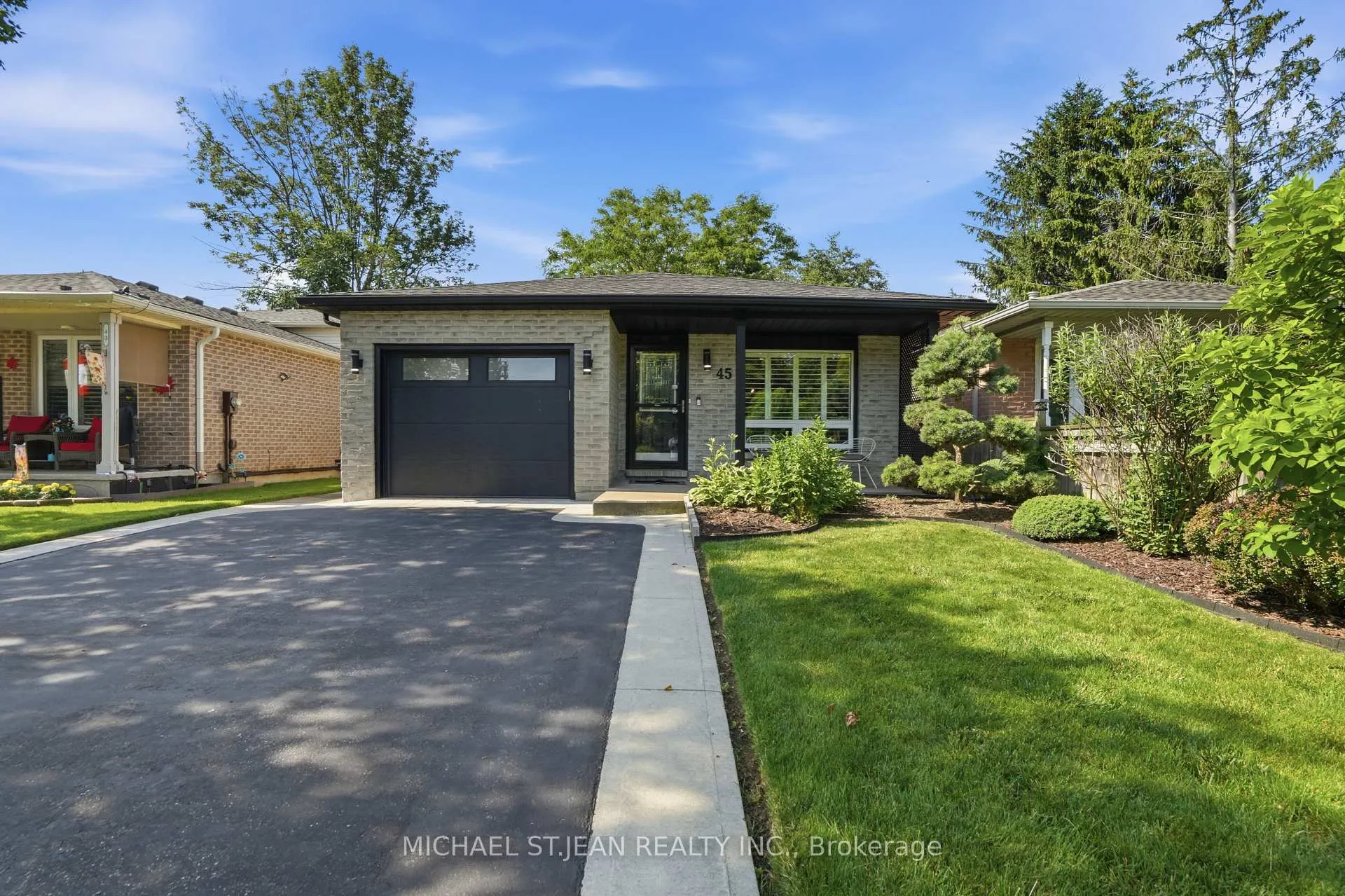 Photo 2 of 45 Sandra Crescent, Grimsby, Grimsby East — HOMEH