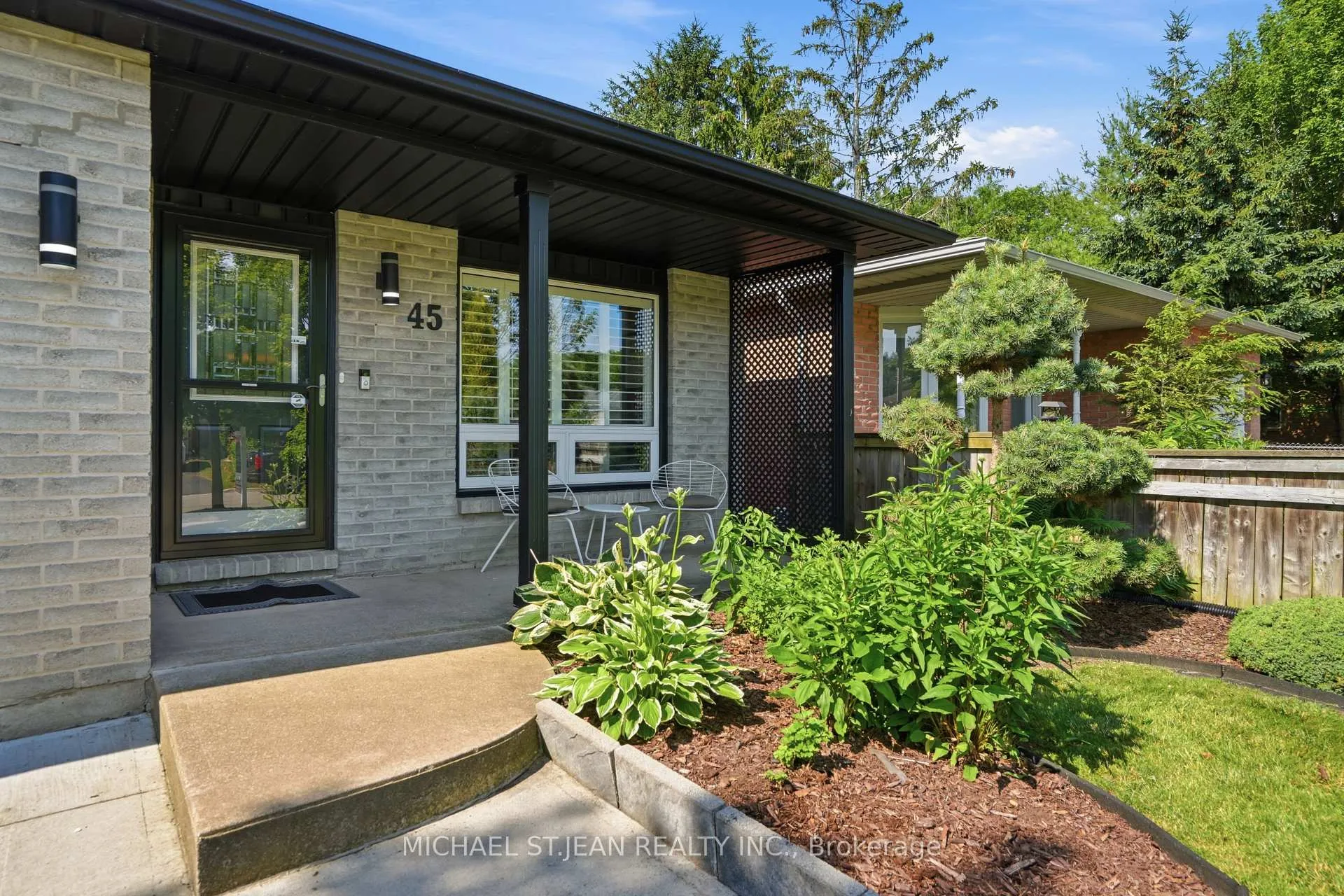 Photo 4 of 45 Sandra Crescent, Grimsby, Grimsby East — HOMEH