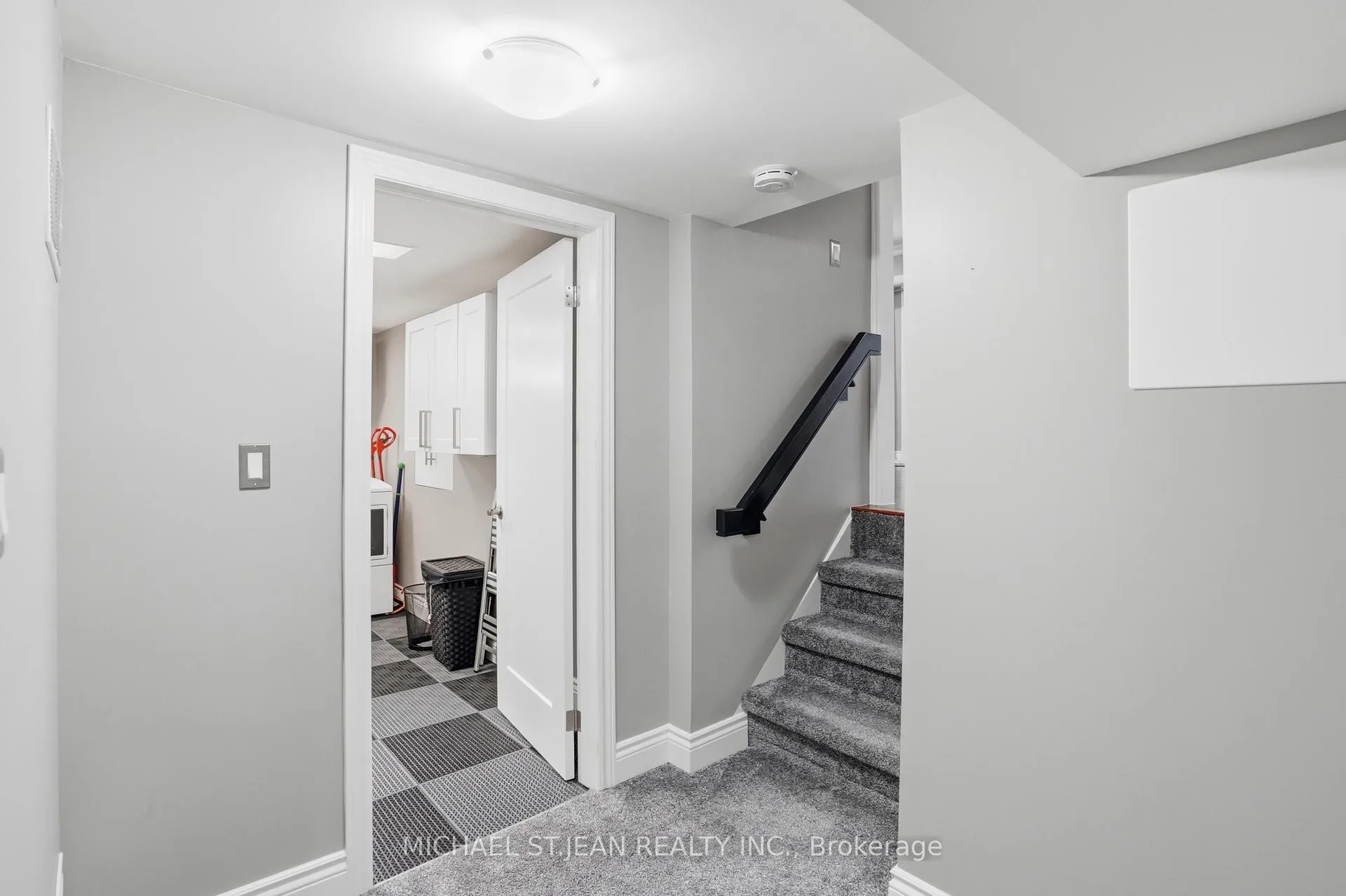 Photo 38 of 45 Sandra Crescent, Grimsby, Grimsby East — HOMEH