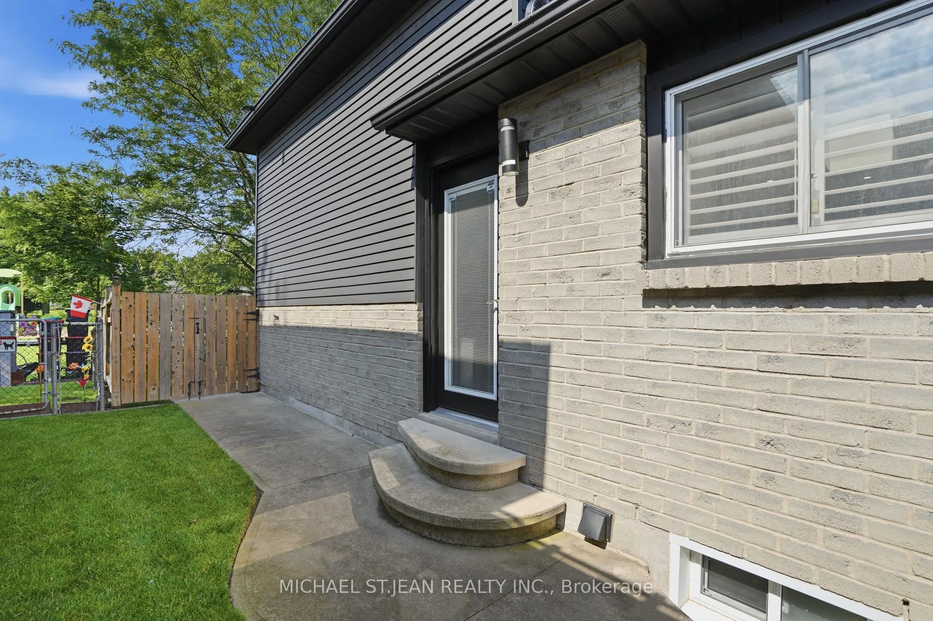 Photo 45 of 45 Sandra Crescent, Grimsby, Grimsby East — HOMEH