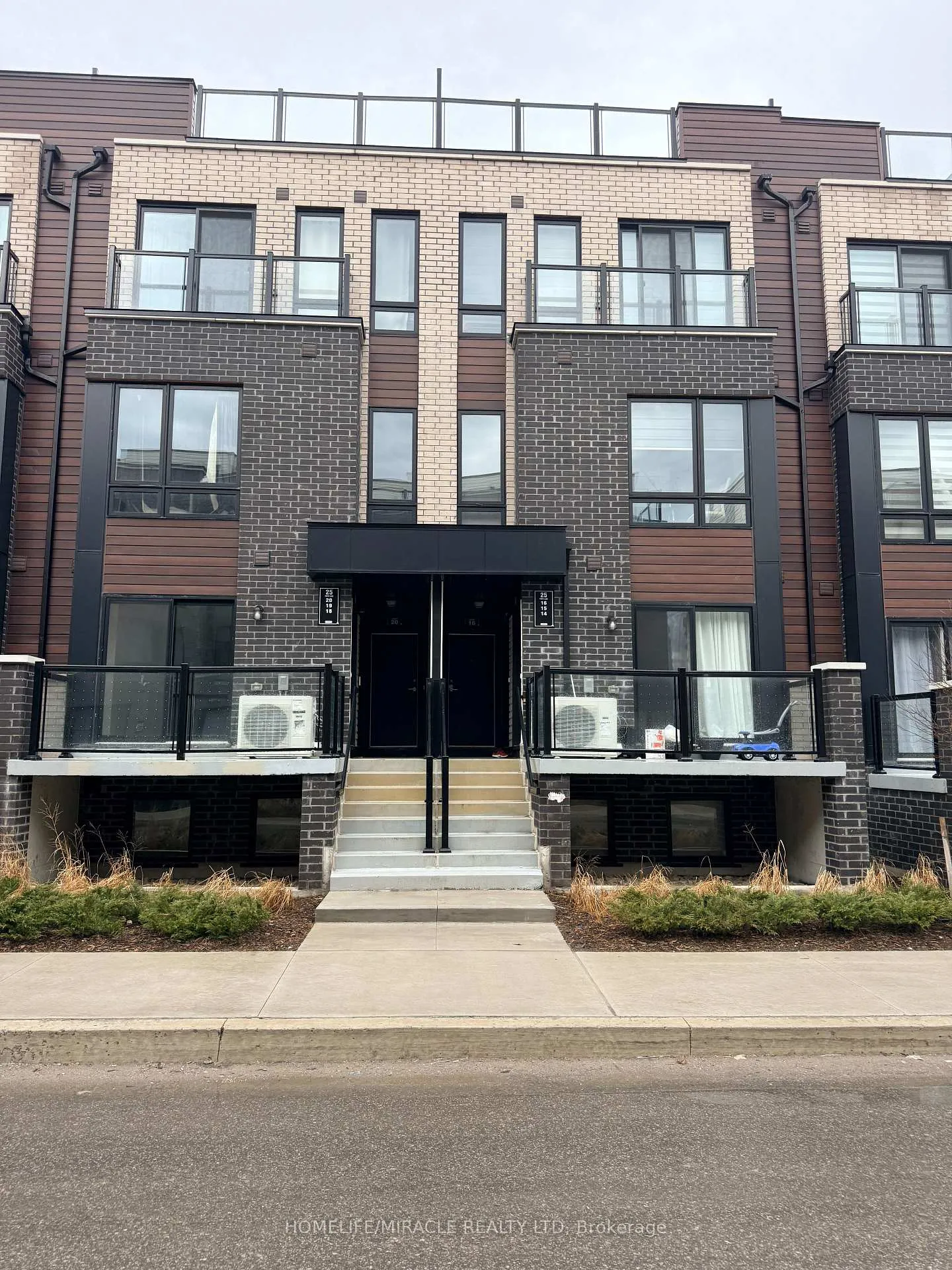 Front of Unit 19, 25 Priya Lane