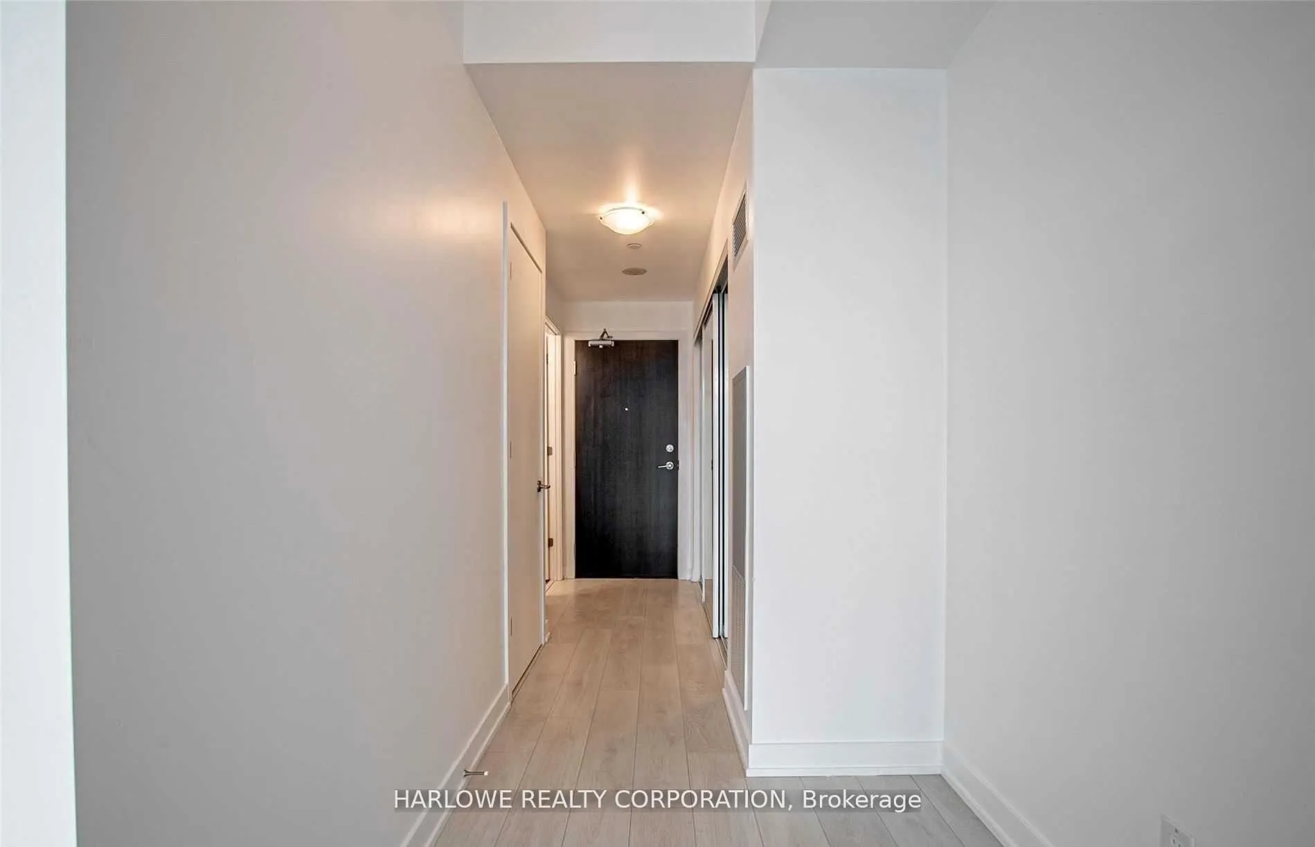 Photo 8 of Unit 708, 50 Bruyeres Mews, Toronto, Waterfront Communities — HOMEH