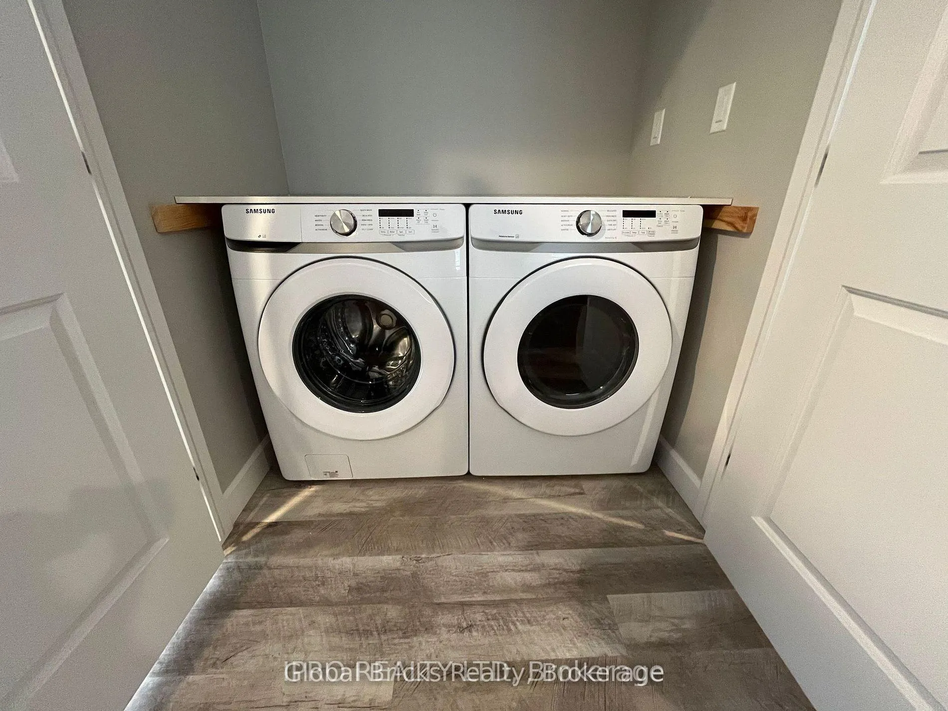 Photo 6 of 231 Manning Drive, Chatham-Kent — HOMEH