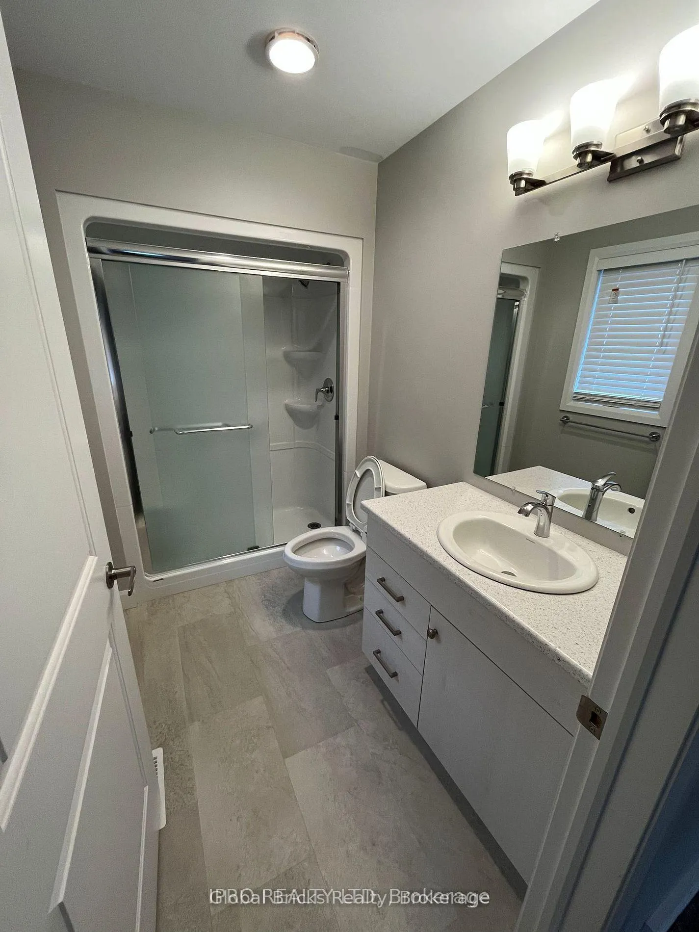 Photo 9 of 231 Manning Drive, Chatham-Kent — HOMEH