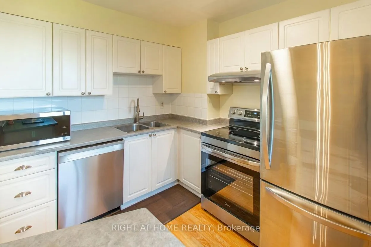 Photo 11 of Unit B12, 63 Ferris Lane, Barrie, Bayfield — HOMEH