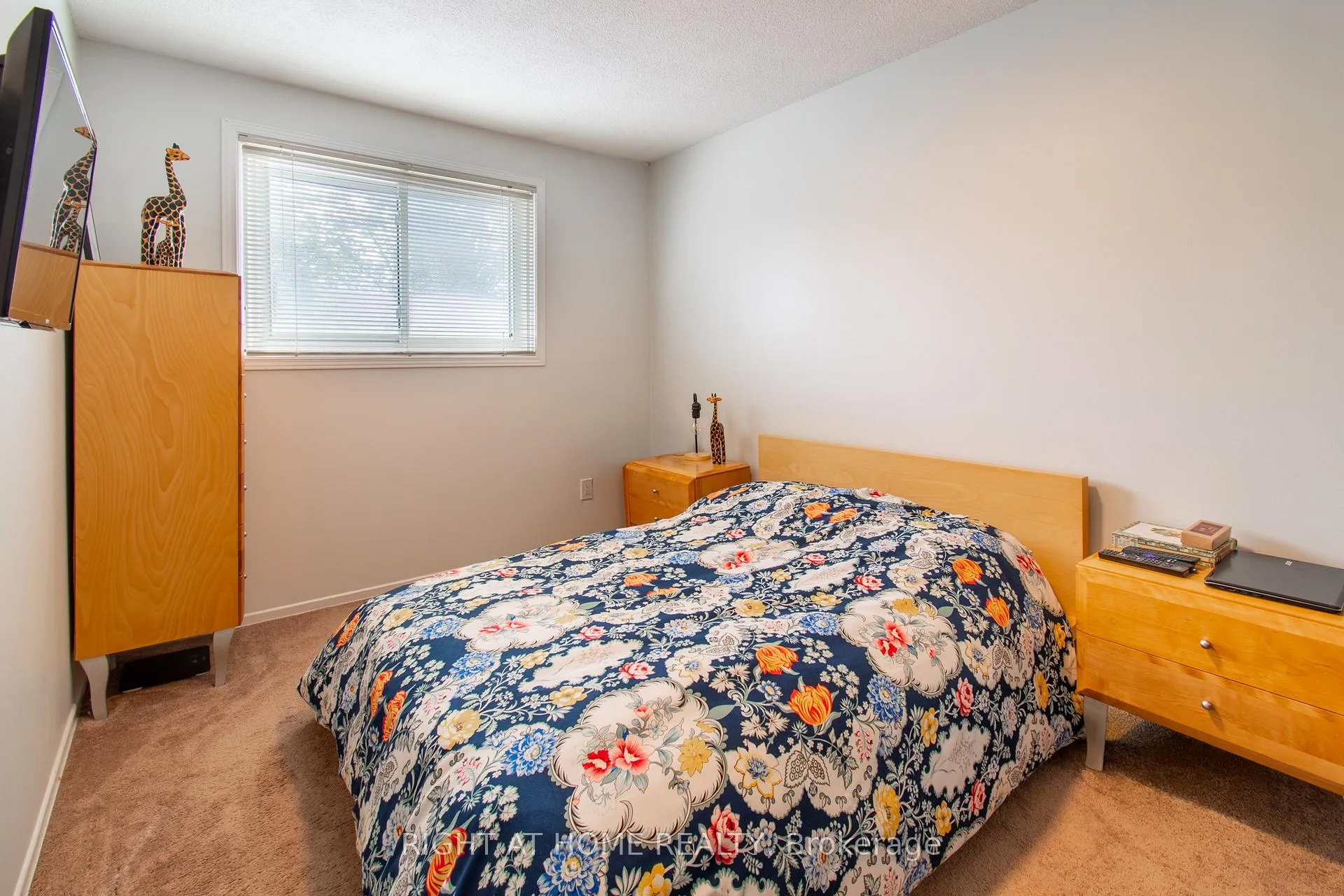 Photo 17 of Unit B12, 63 Ferris Lane, Barrie, Bayfield — HOMEH
