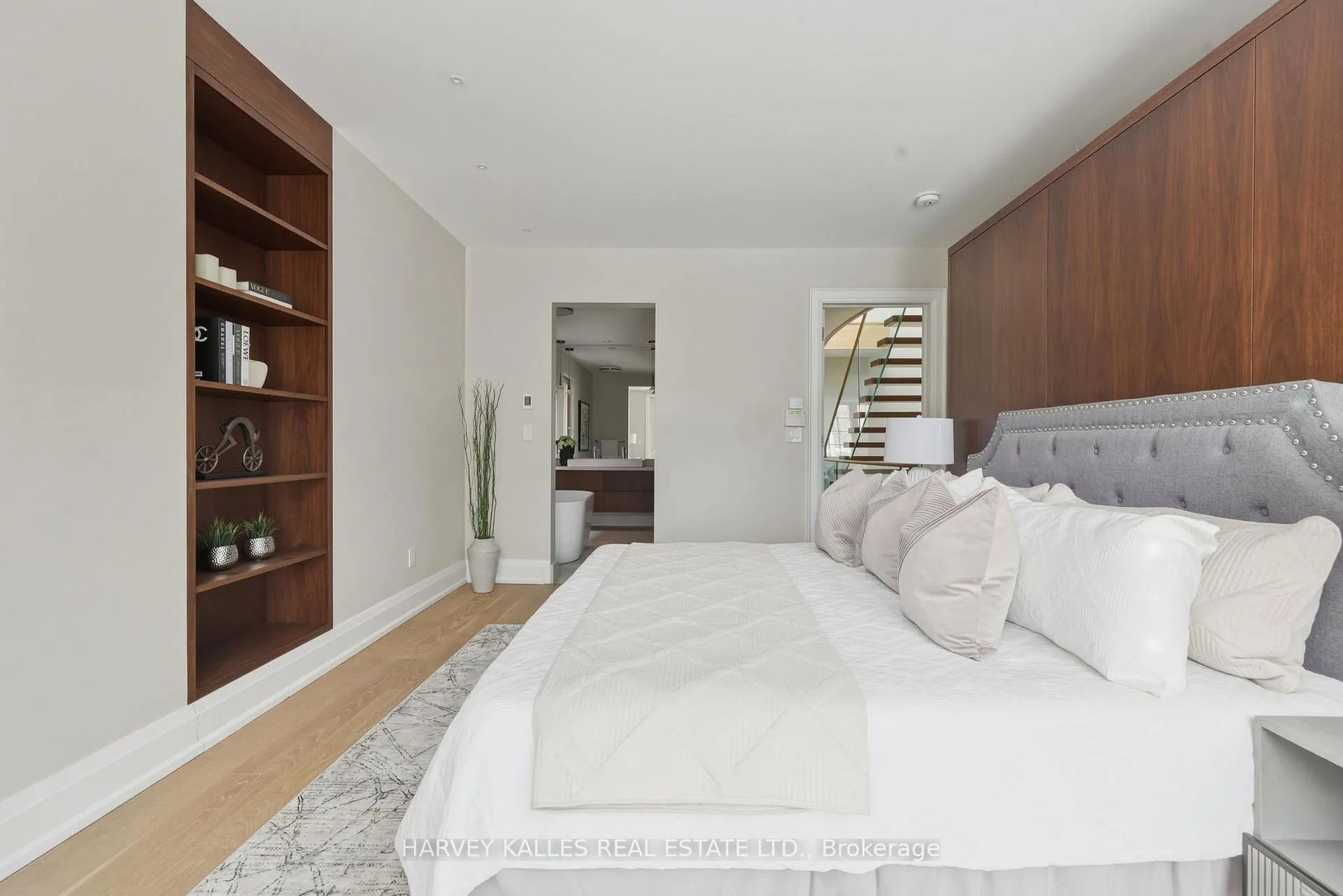 Photo 16 of 94 B Admiral Road, Toronto, The Annex — HOMEH