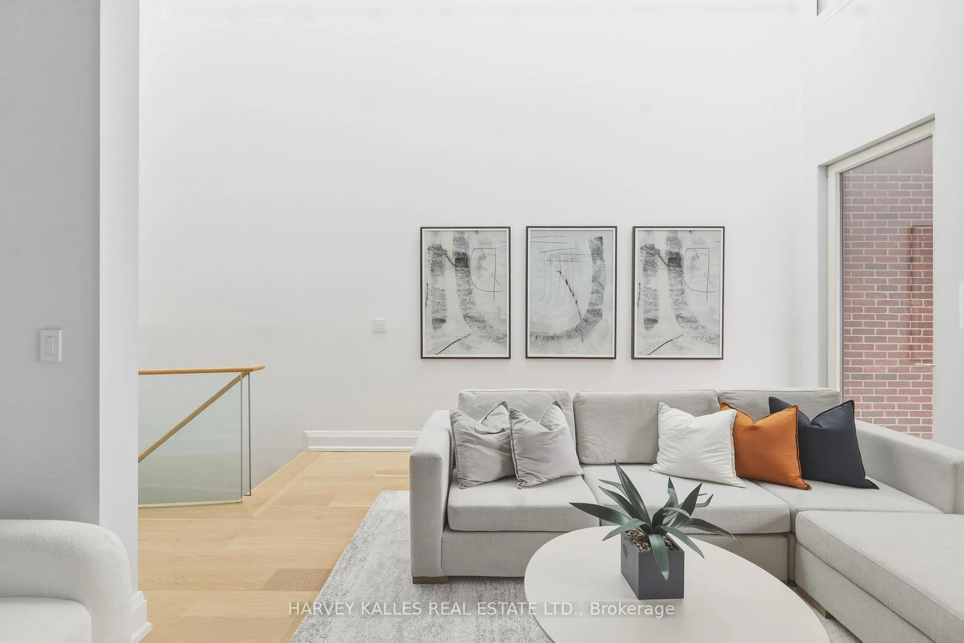 Photo 26 of 94 B Admiral Road, Toronto, The Annex — HOMEH