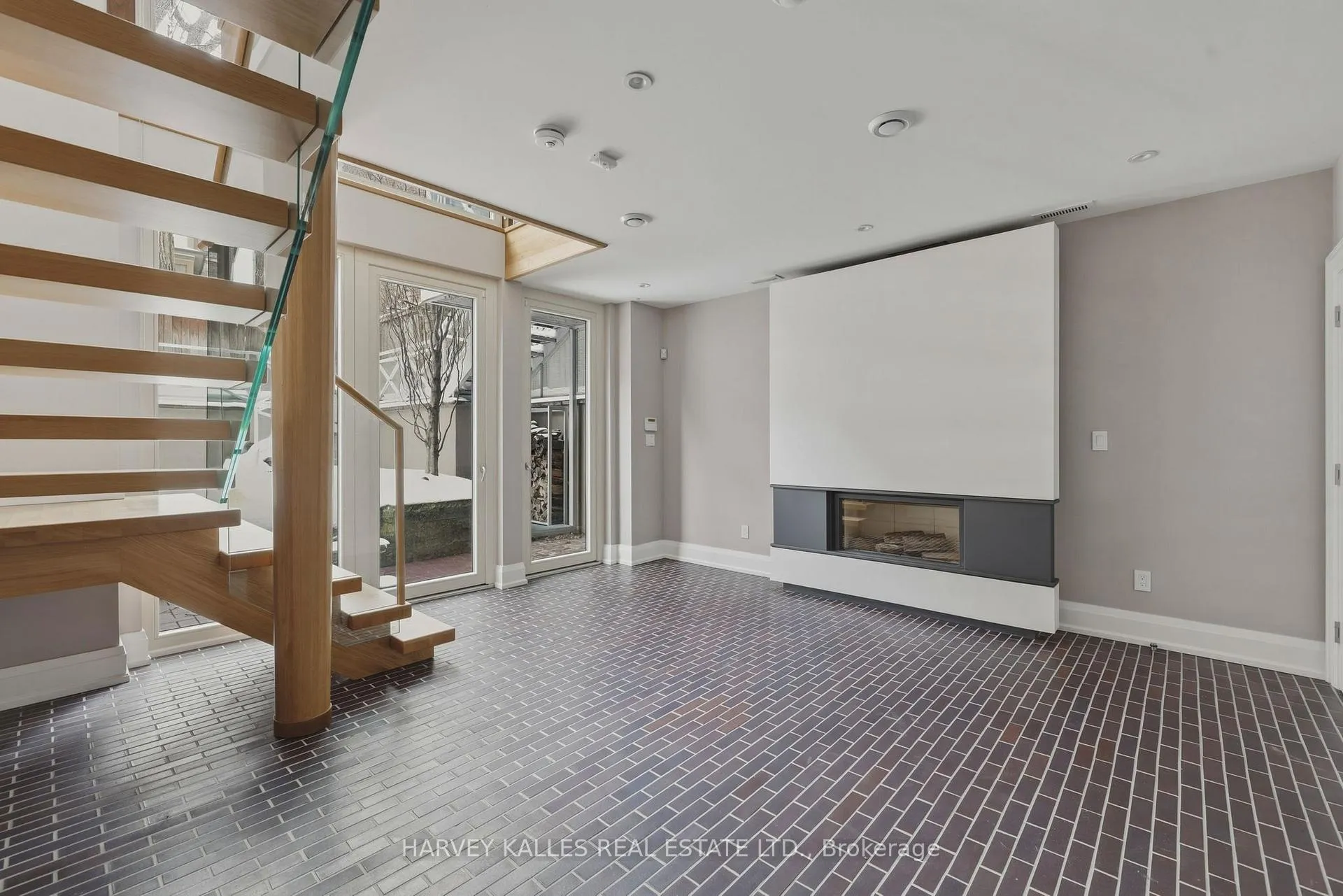 Photo 35 of 94 B Admiral Road, Toronto, The Annex — HOMEH