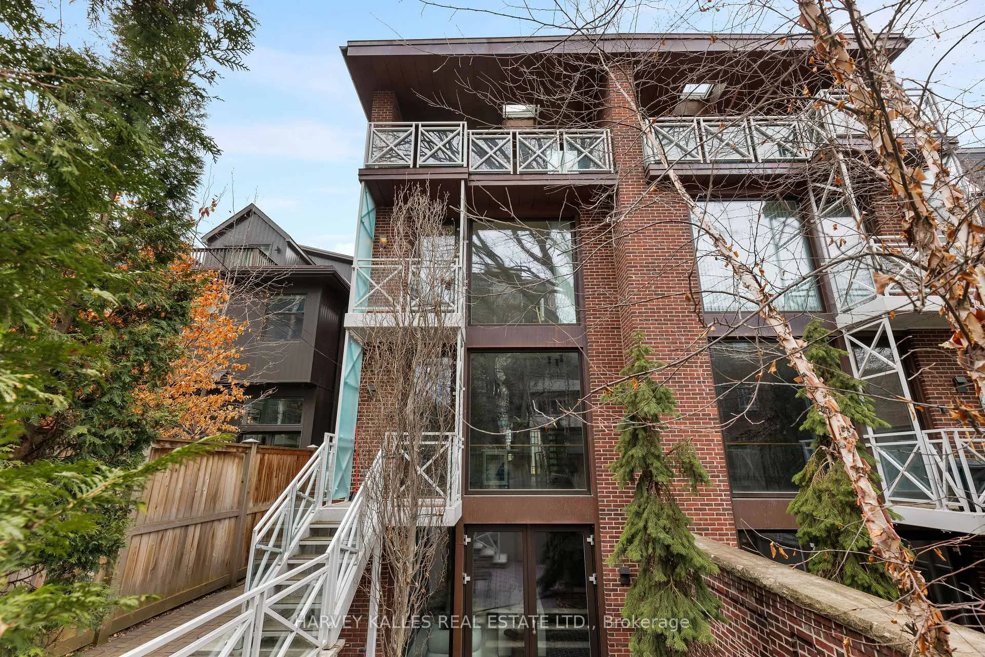 Photo 36 of 94 B Admiral Road, Toronto, The Annex — HOMEH