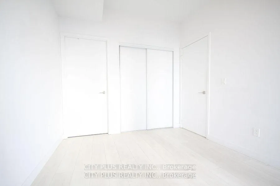 Photo 17 of Unit 3201, 8 Eglinton Avenue E, Toronto, Mount Pleasant West — HOMEH