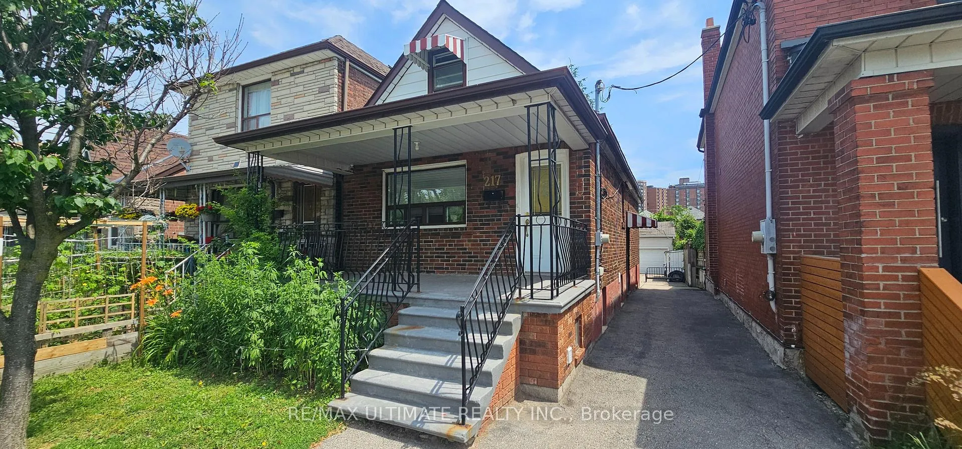 Photo 1 of 217 Ennerdale Road, Toronto, Caledonia-Fairbank — HOMEH