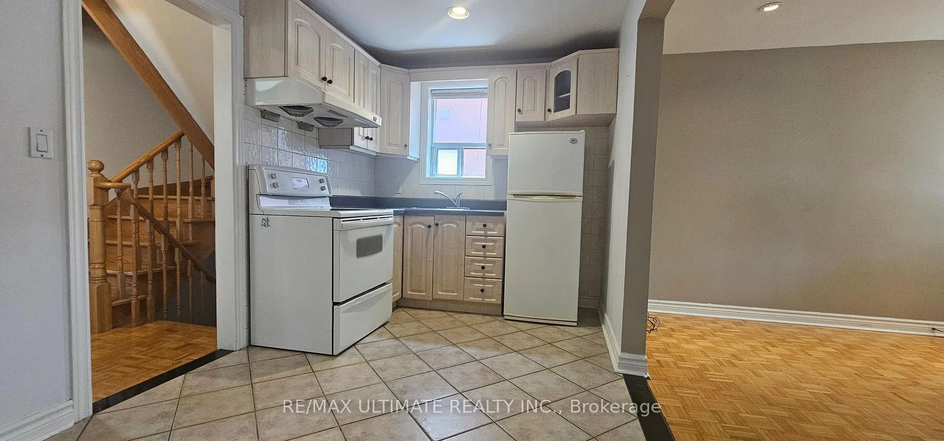 Photo 3 of 217 Ennerdale Road, Toronto, Caledonia-Fairbank — HOMEH