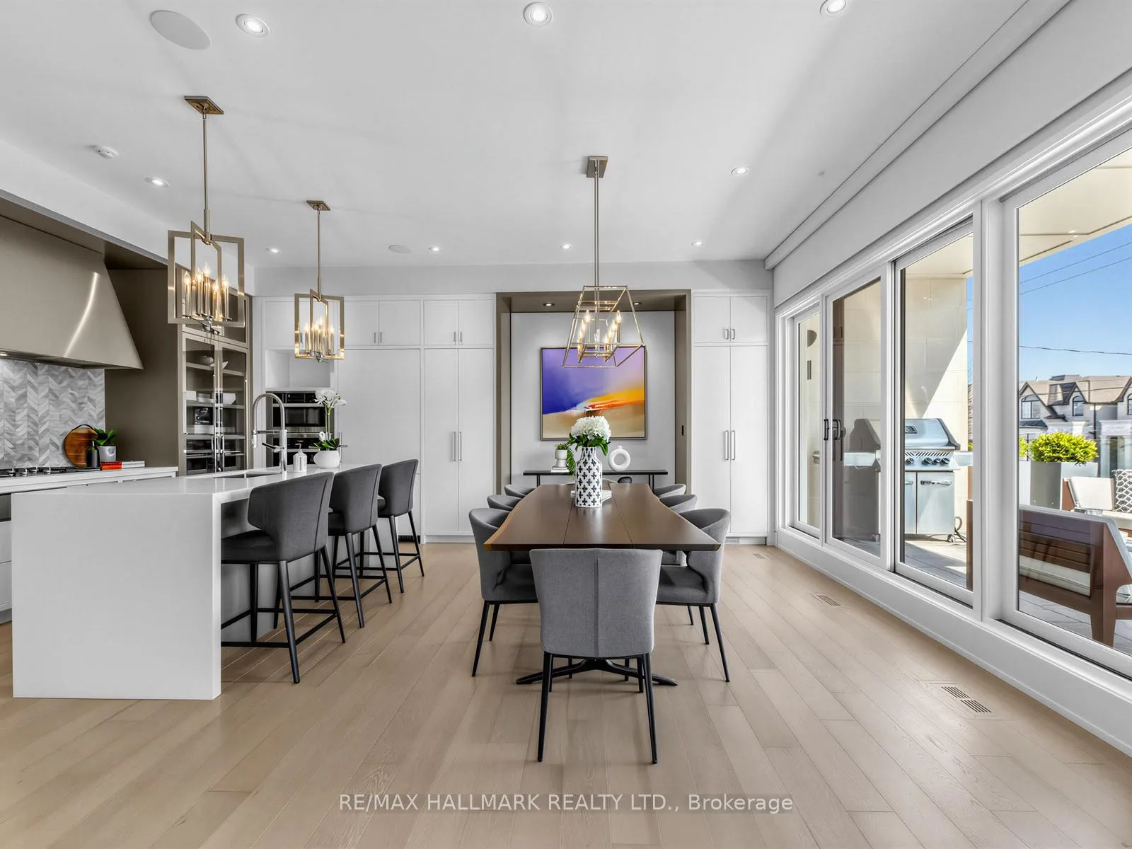 Photo 4 of 1 Thurloe Avenue, Toronto, Mount Pleasant West — HOMEH