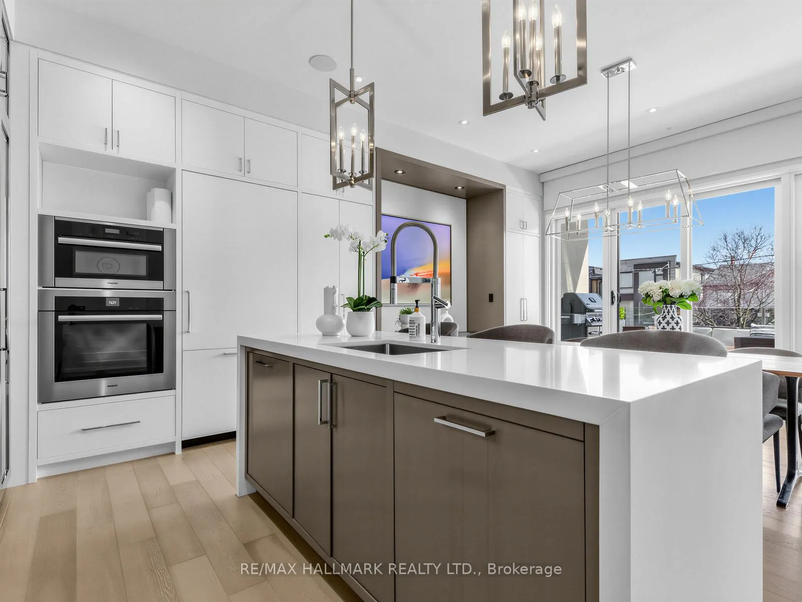 Photo 9 of 1 Thurloe Avenue, Toronto, Mount Pleasant West — HOMEH