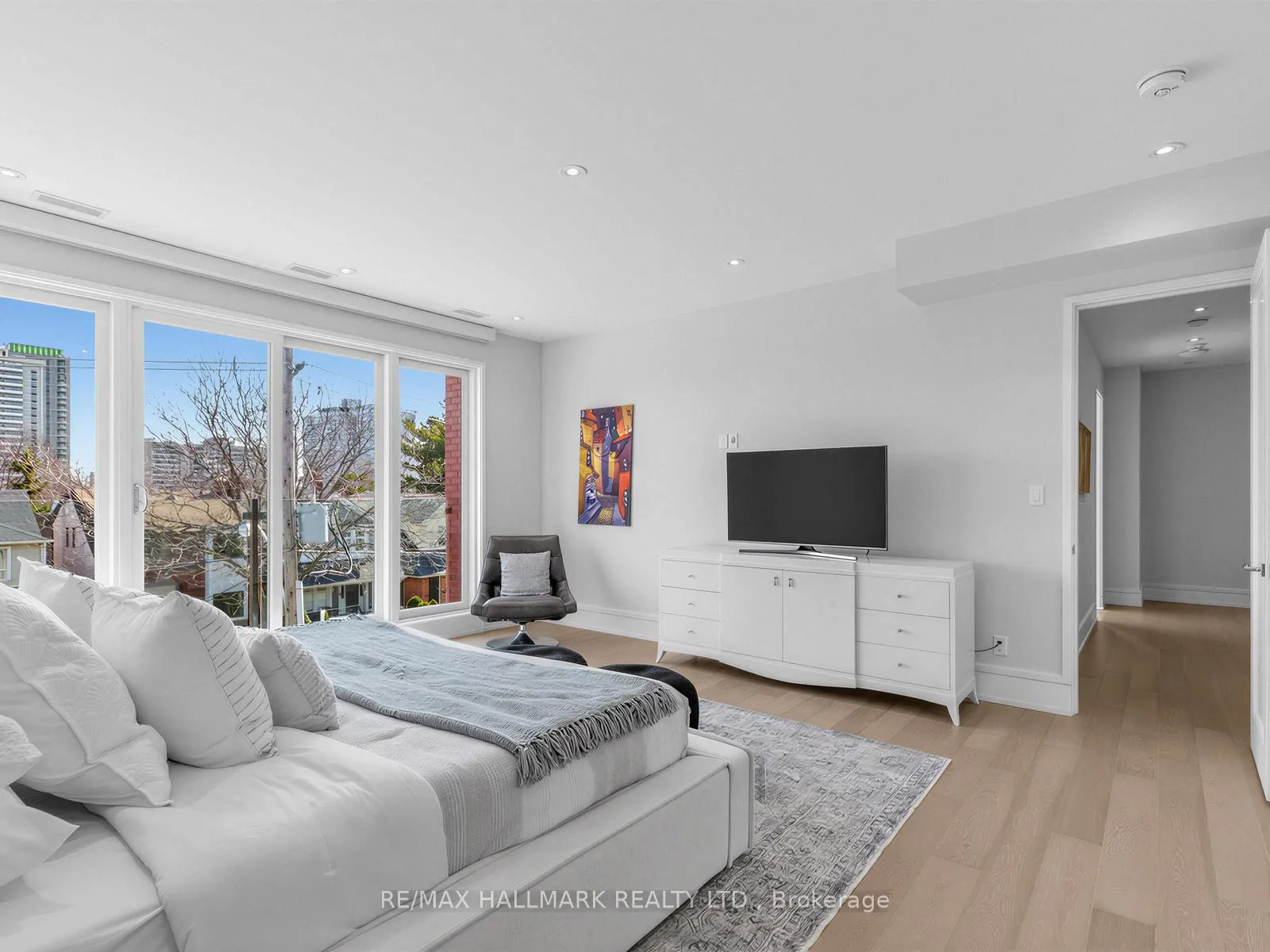 Photo 21 of 1 Thurloe Avenue, Toronto, Mount Pleasant West — HOMEH