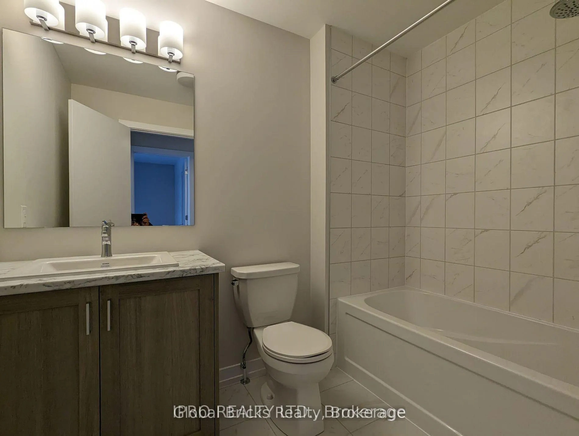 Photo 14 of 534 Oldenburg Avenue, Ottawa, Btwn Franktown Rd. & Fallowfield Rd. — HOMEH