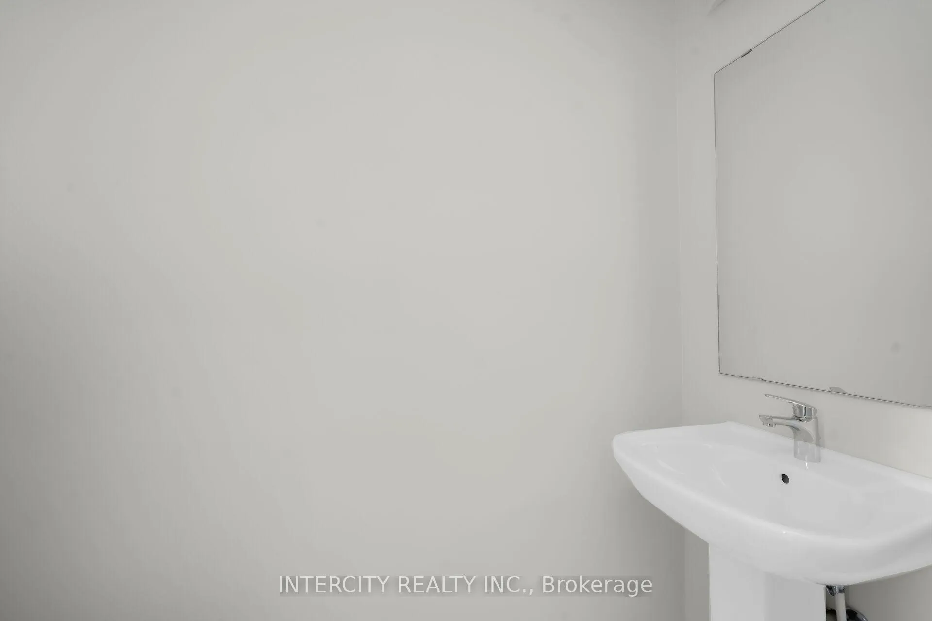 Photo 13 of 51 Johann Drive, Markham, Middlefield — HOMEH