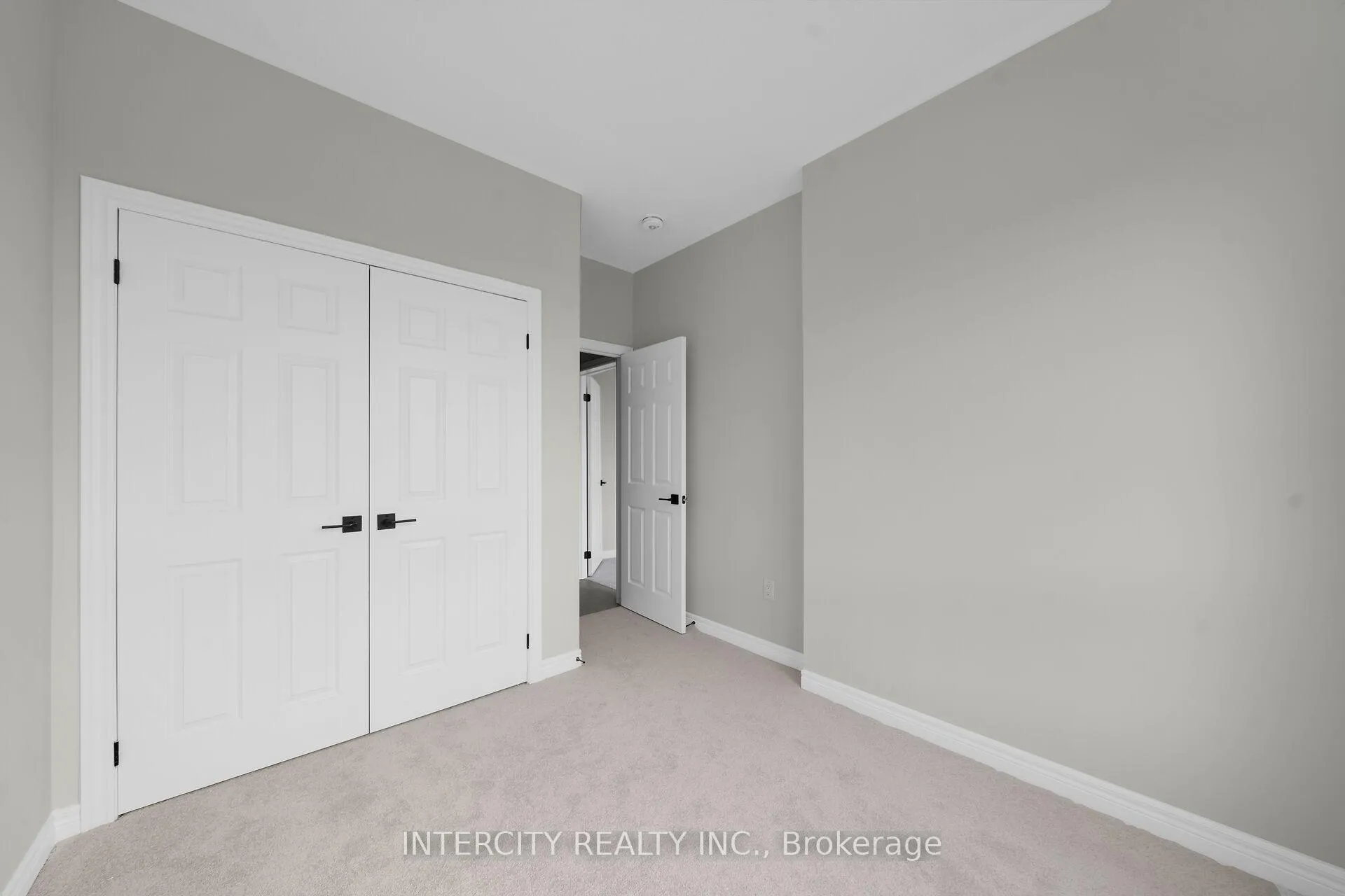 Photo 22 of 51 Johann Drive, Markham, Middlefield — HOMEH