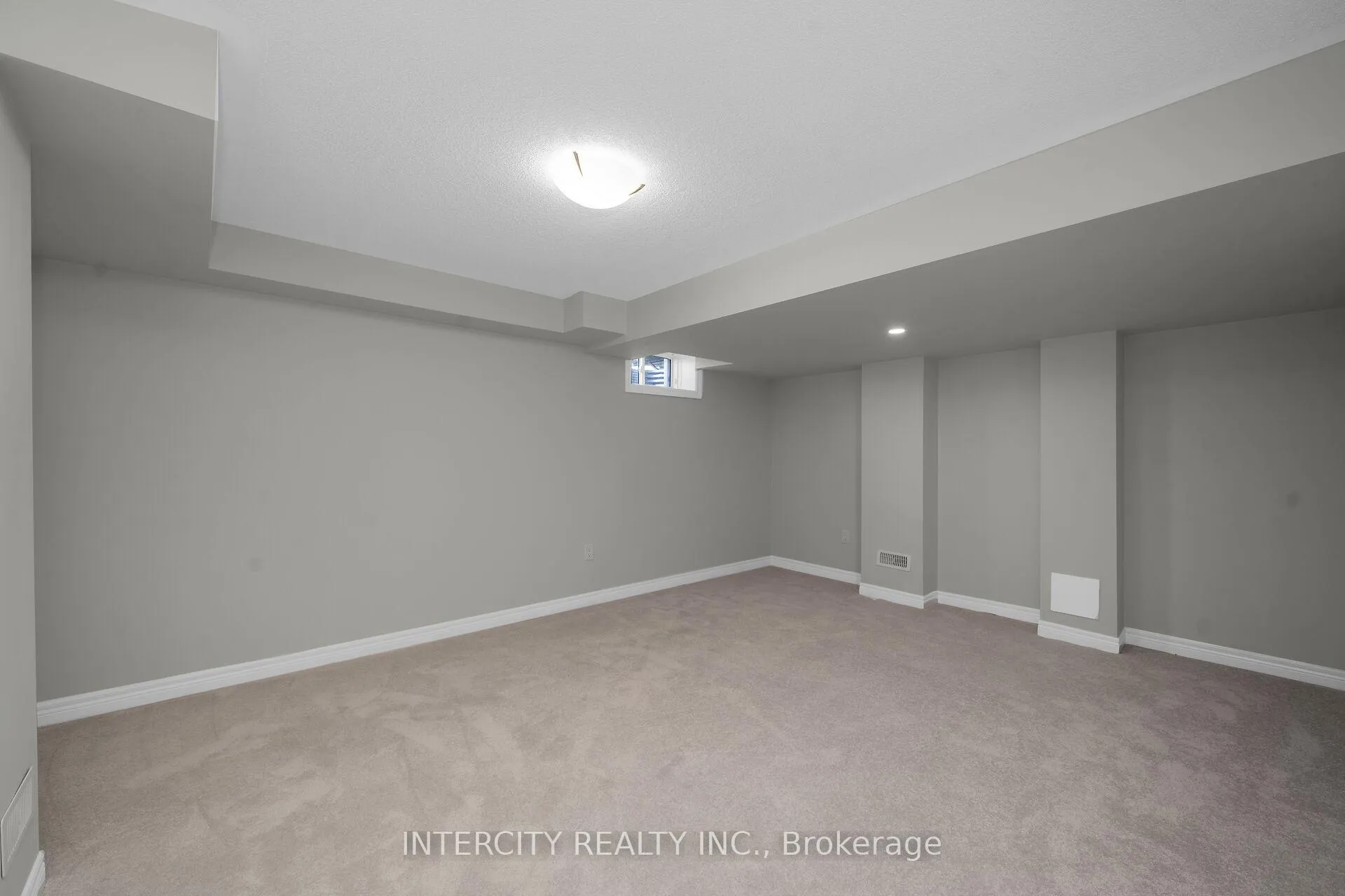 Photo 24 of 51 Johann Drive, Markham, Middlefield — HOMEH