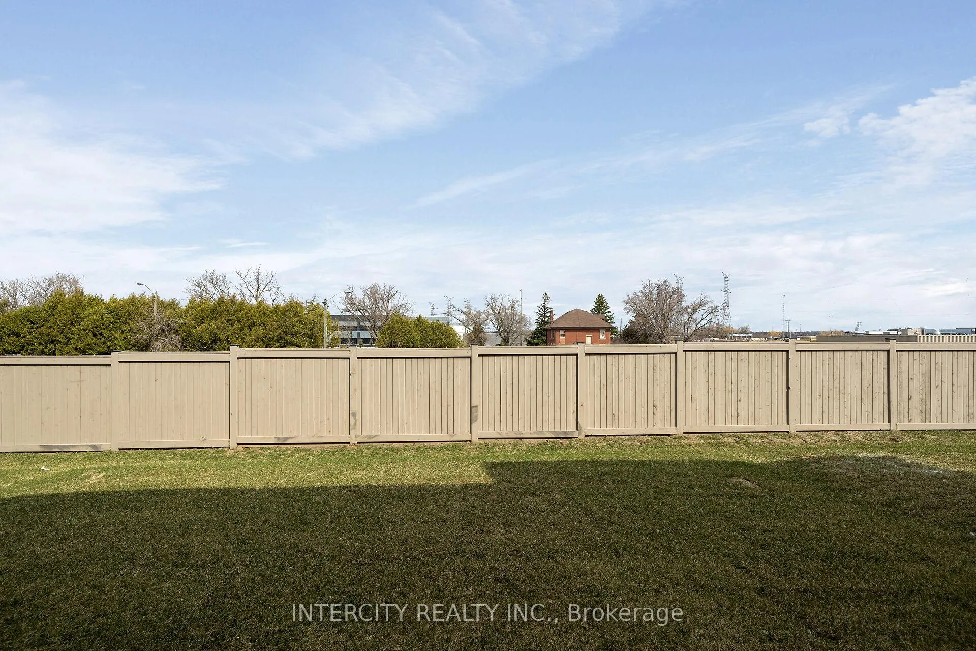 Photo 27 of 51 Johann Drive, Markham, Middlefield — HOMEH