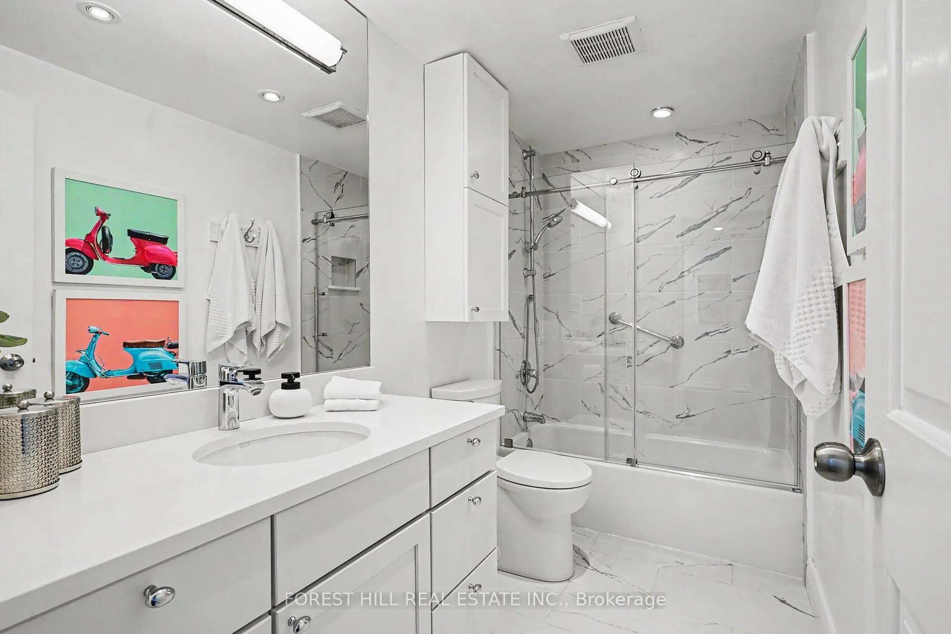 Photo 26 of 39 James Foxway, North York, Bayview Village — HOMEH