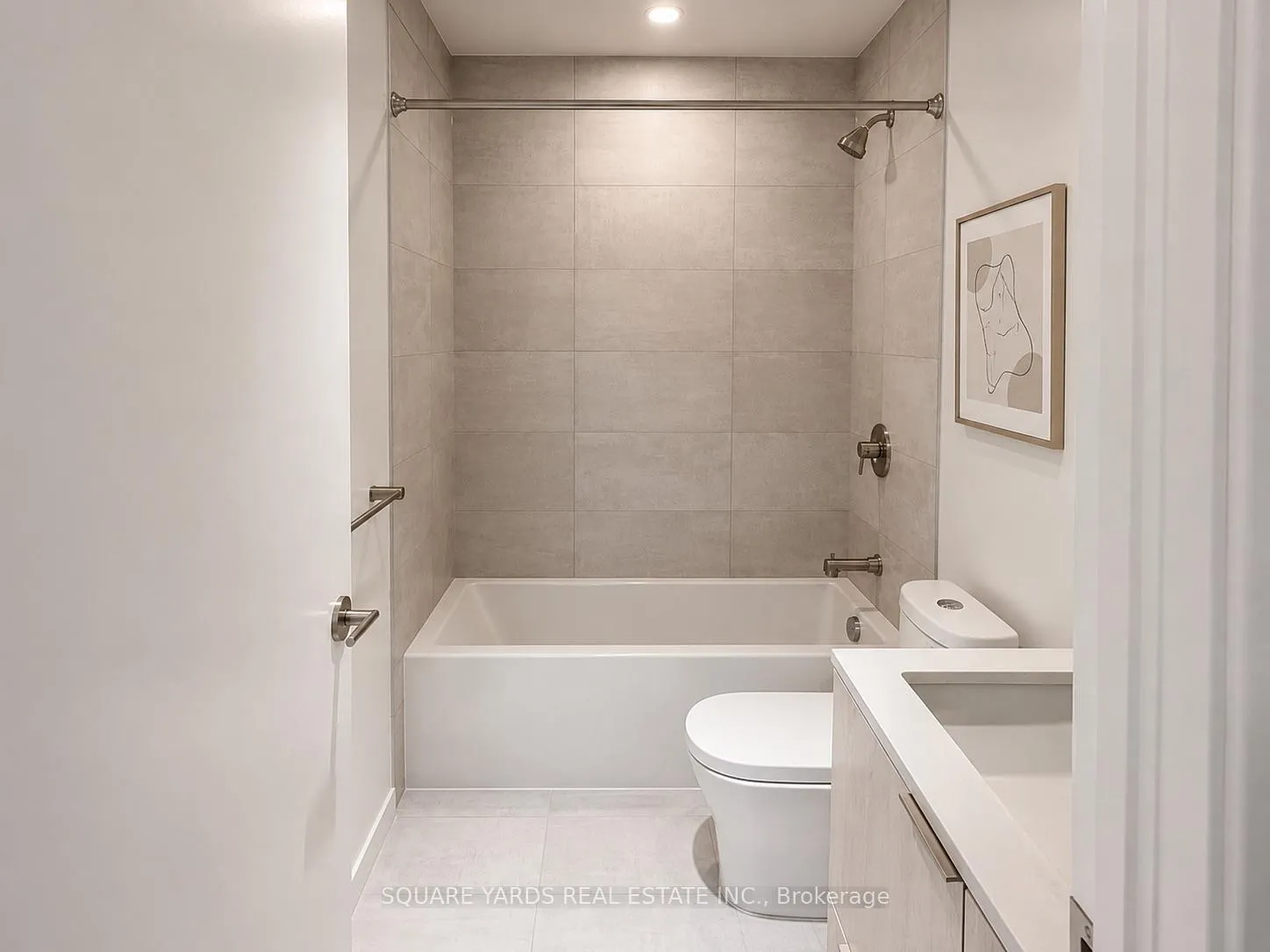 Photo 6 of Unit LPH13, 110 Broadway Avenue, Toronto, Mount Pleasant West — HOMEH