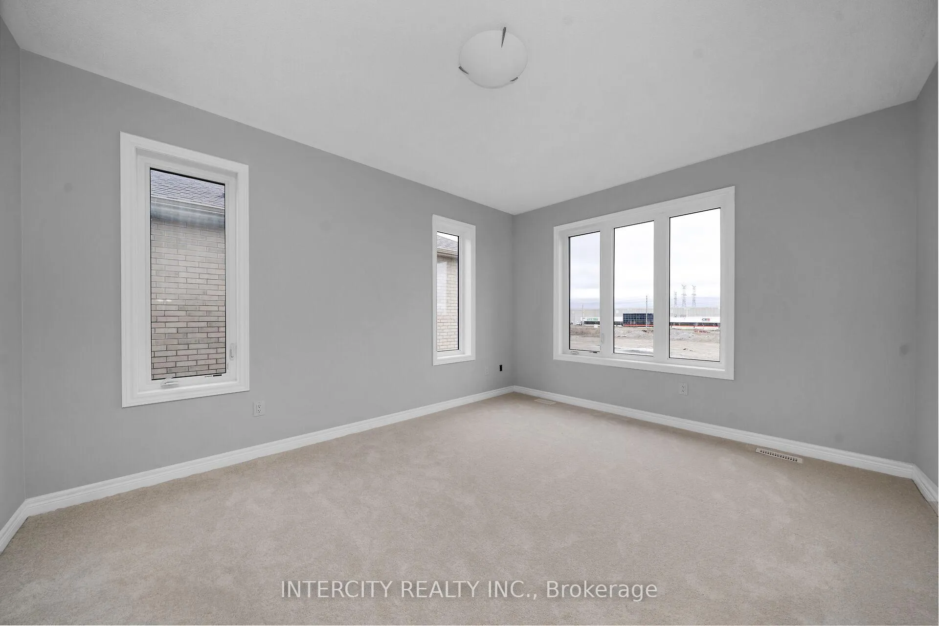 Photo 15 of 182 Mumbai Drive, Markham, Middlefield — HOMEH